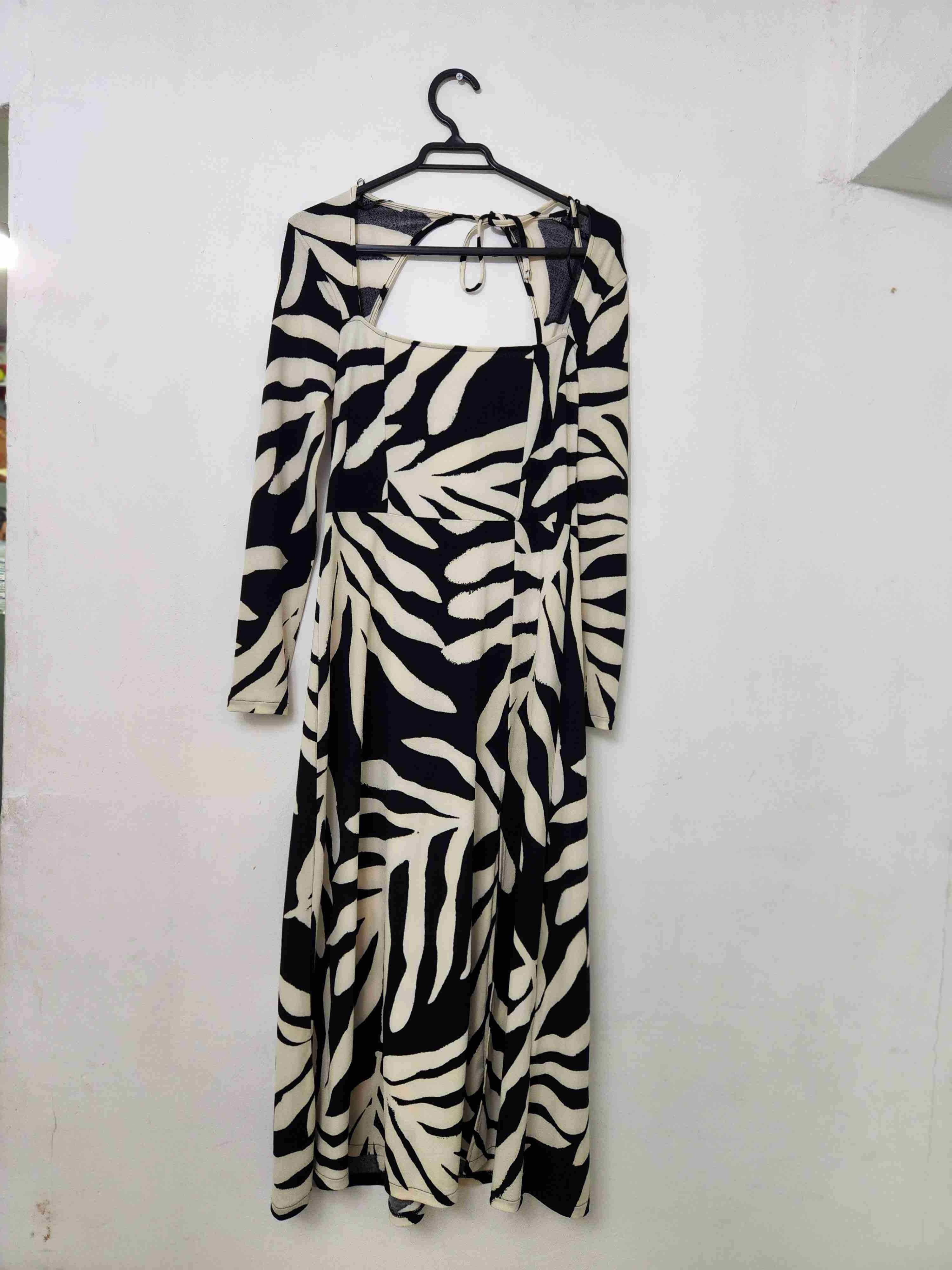 Vestido largo con estampado animal - 1