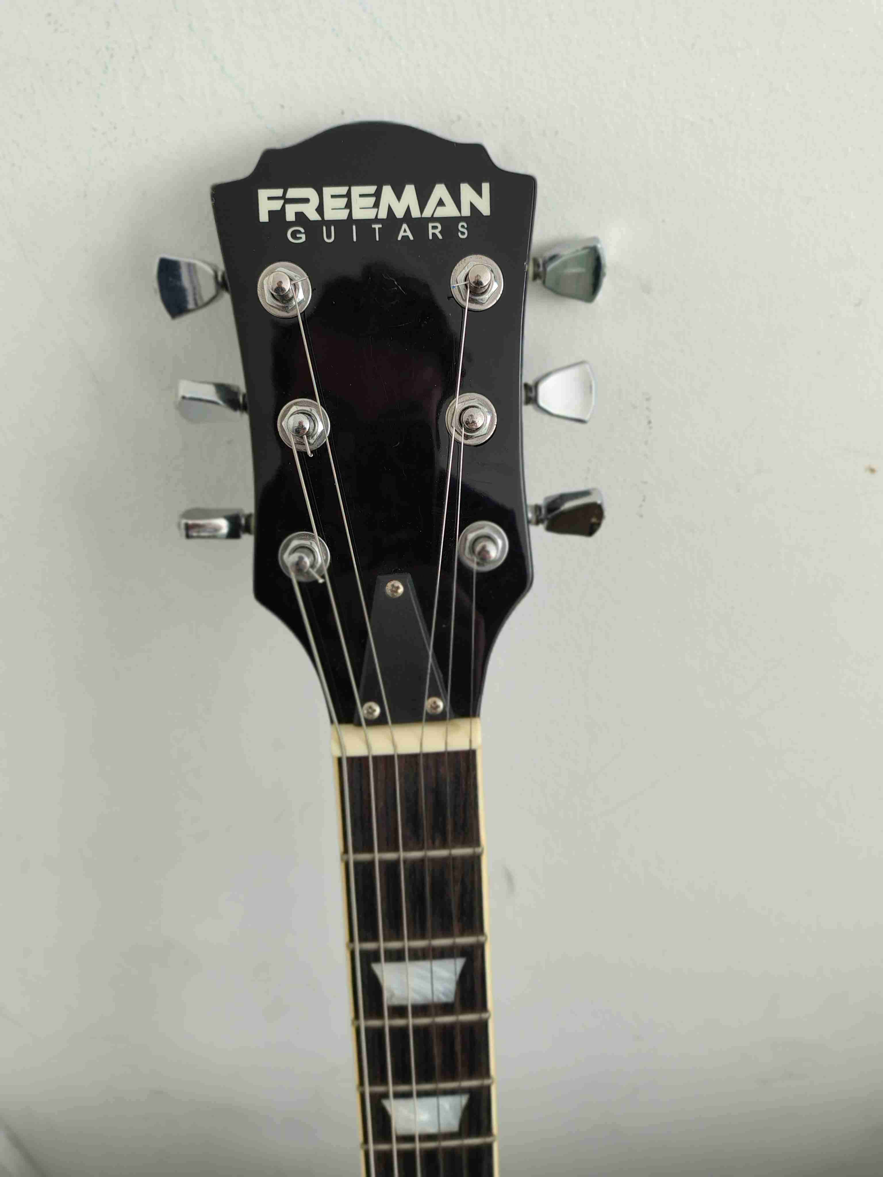 Guitarra eléctrica Freeman sunburst - miniatura 3