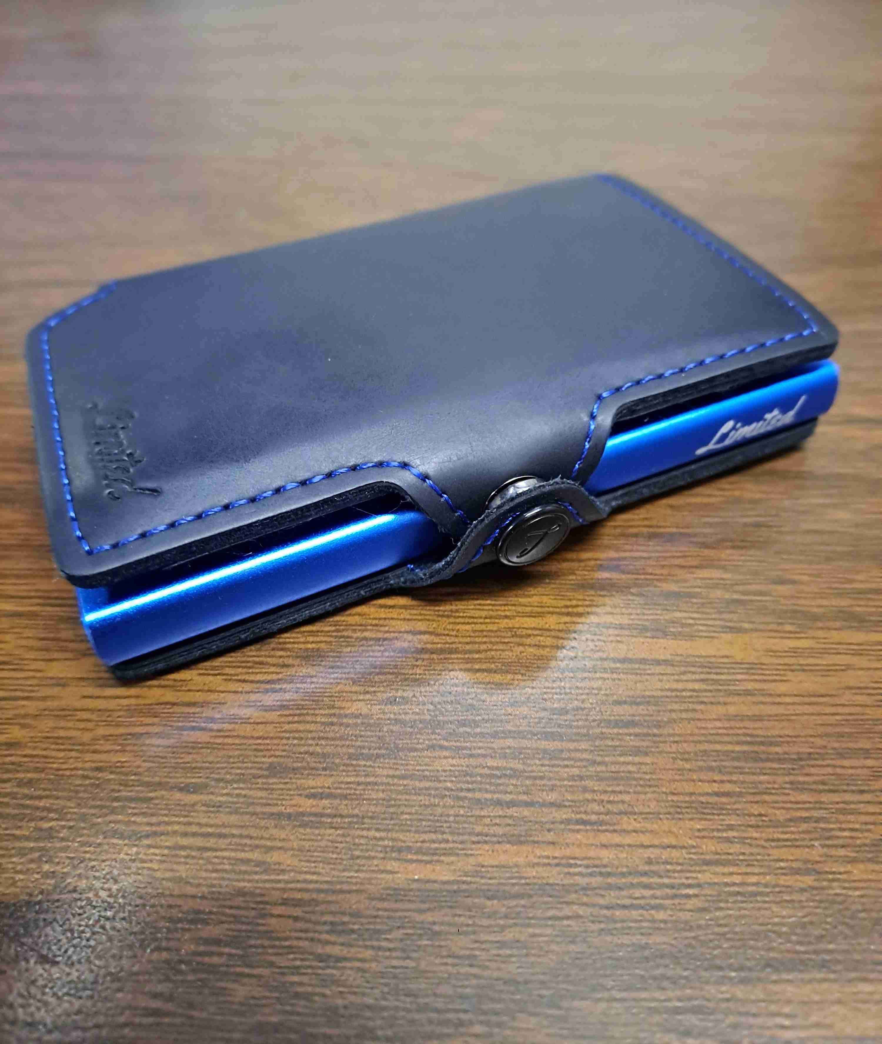 Tarjetero negro Limited nueva - miniatura 5