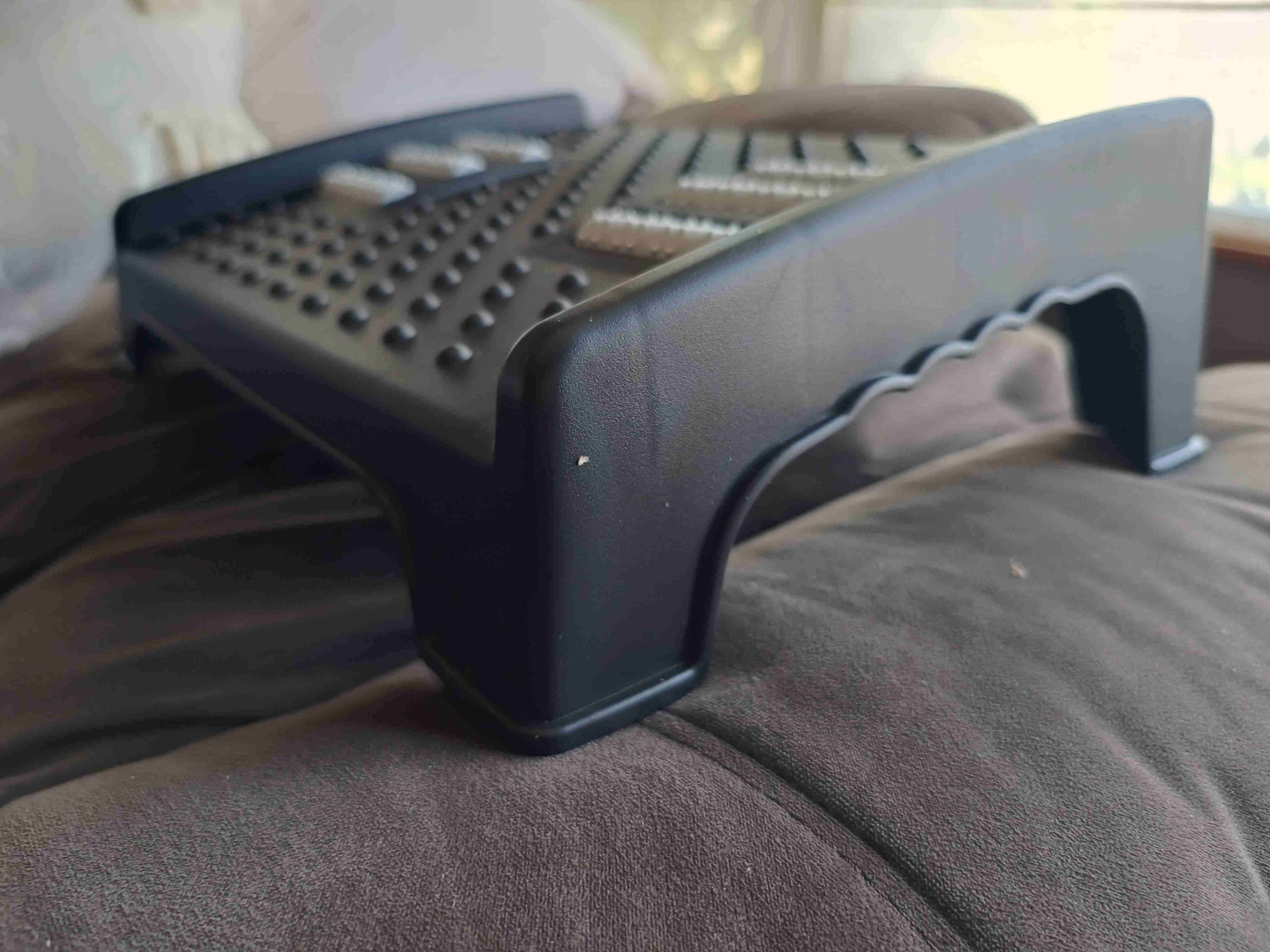 Apoya pies ergonómico negro - miniatura 2