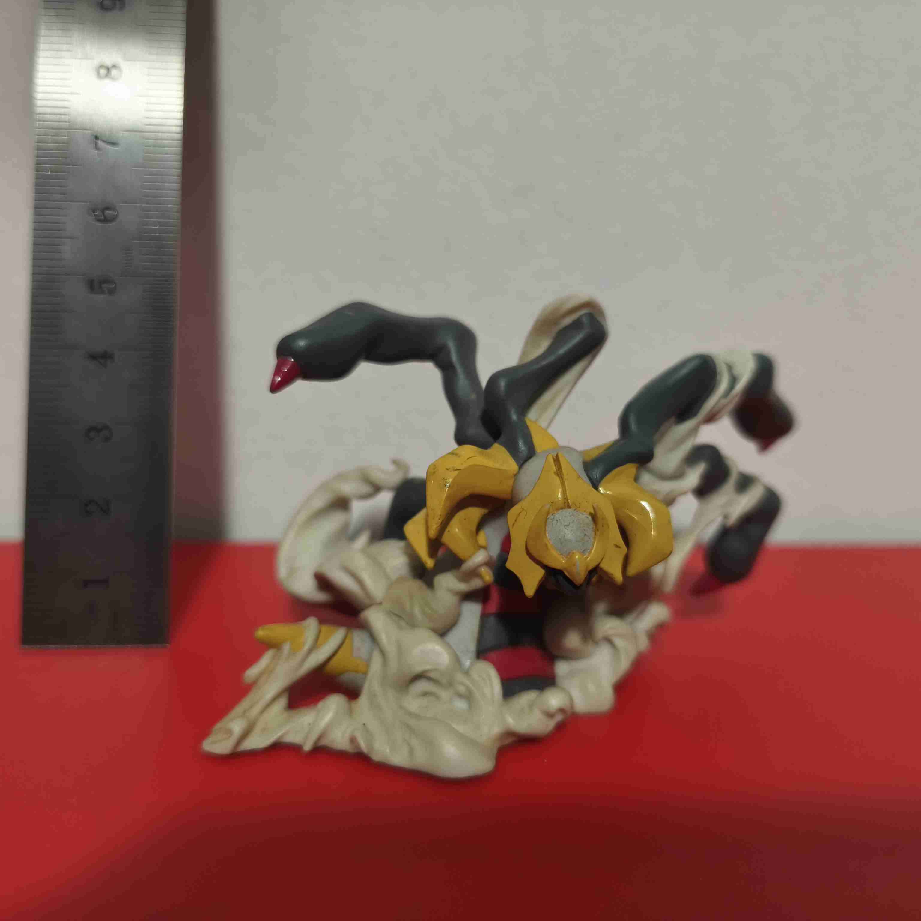 Figura Pokémon Giratina - 1
