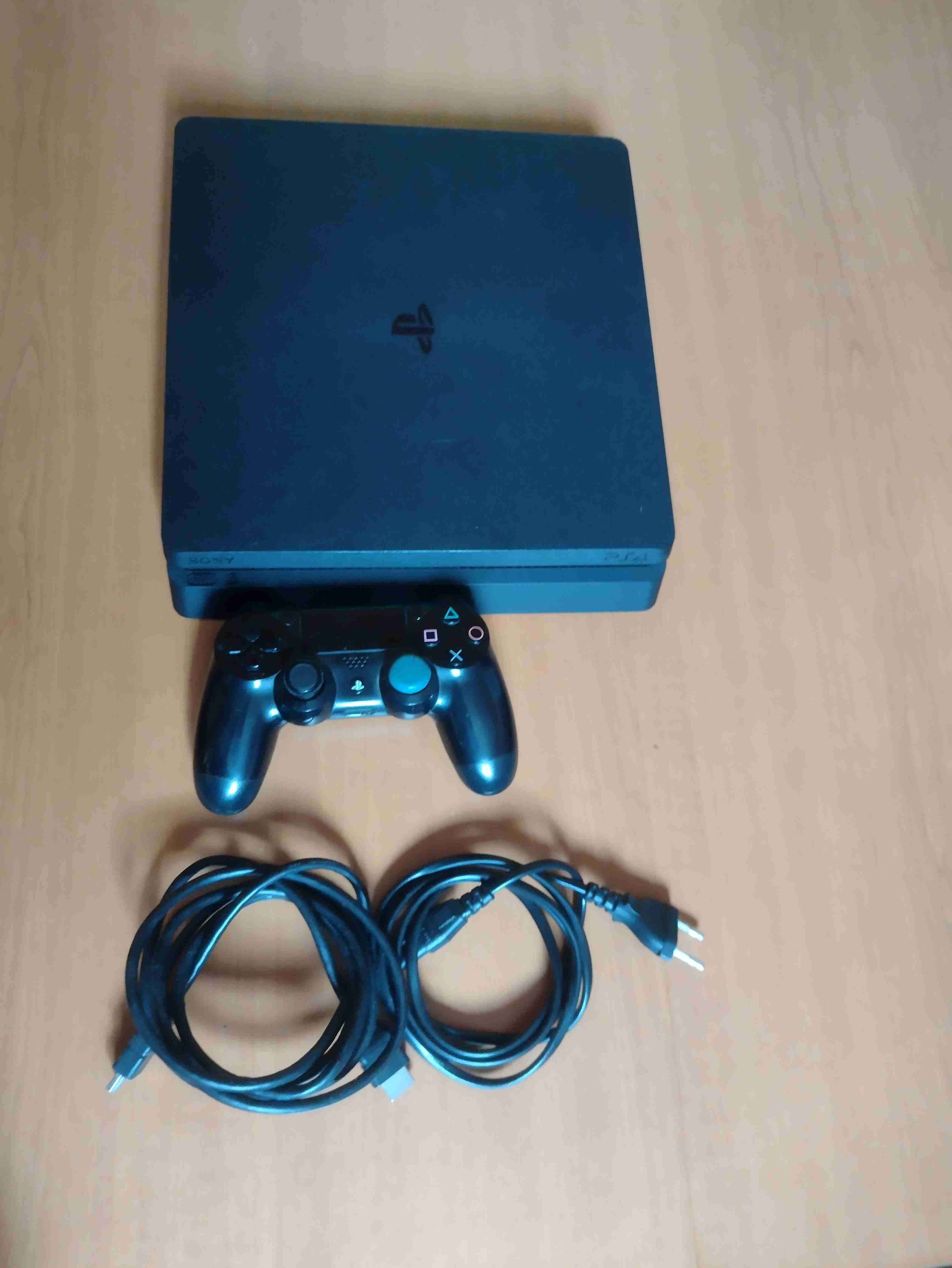 Ps4 Slim perfecto estado - 2