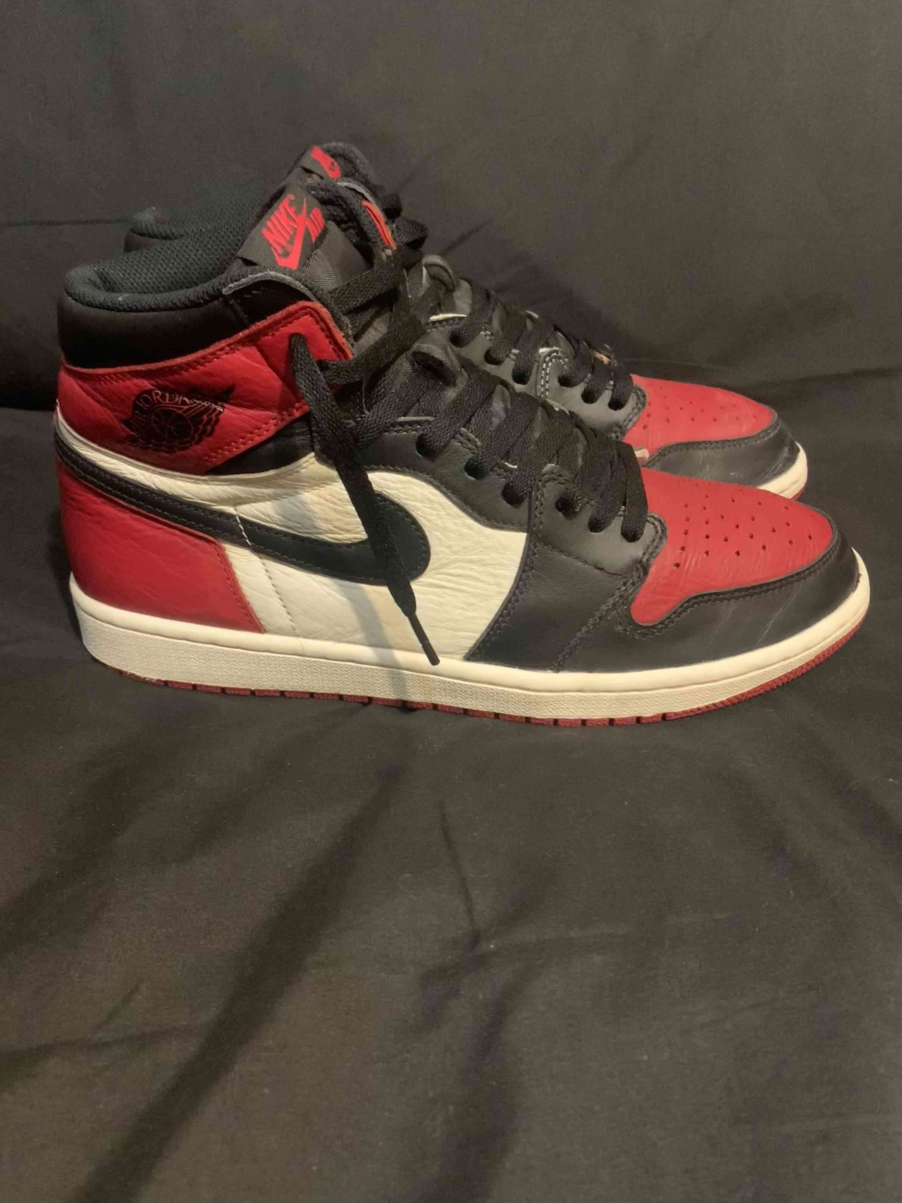 Jordan Retro 1 Bred Toe - 1