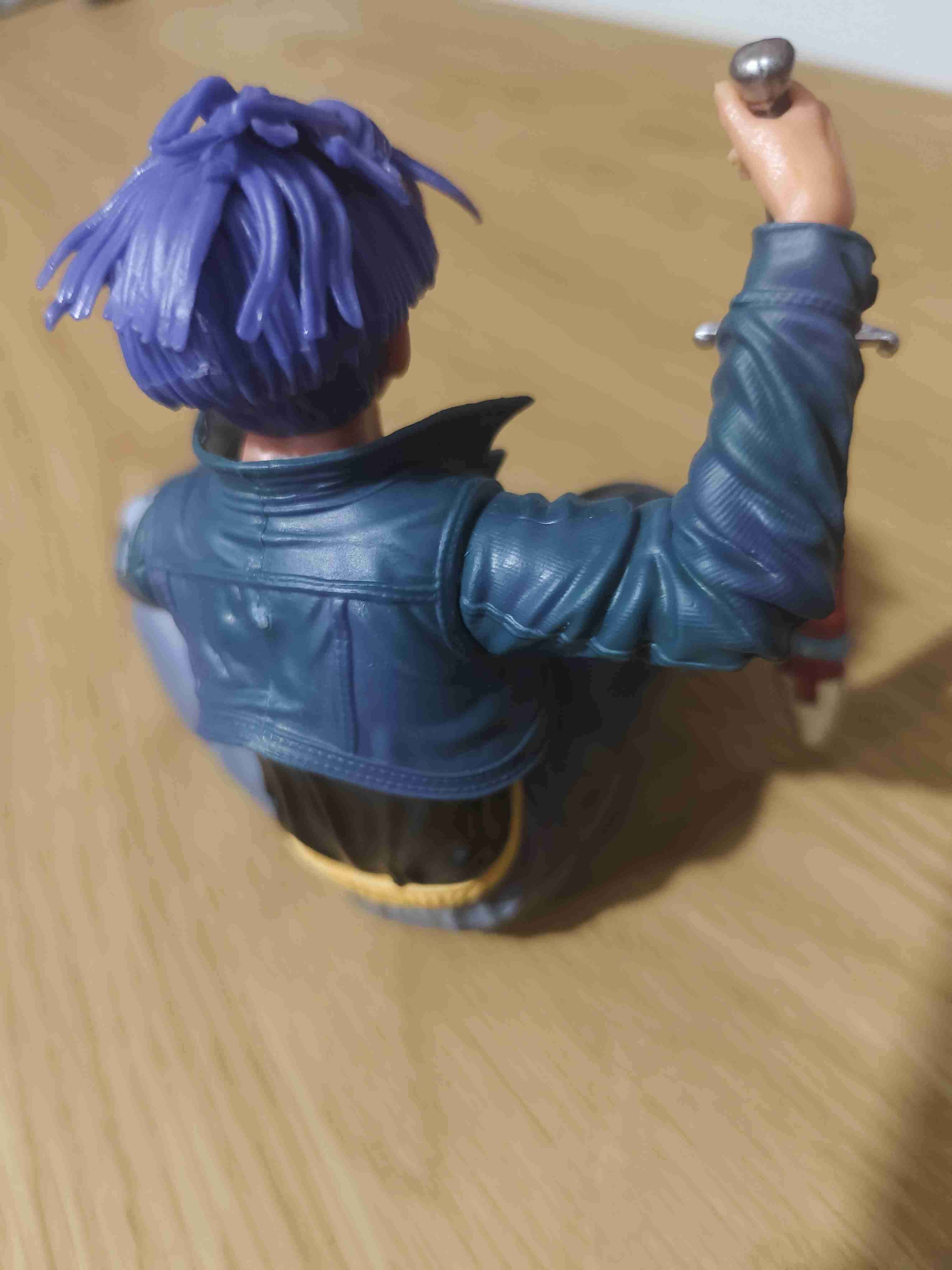 Figura de Trunks - miniatura 4