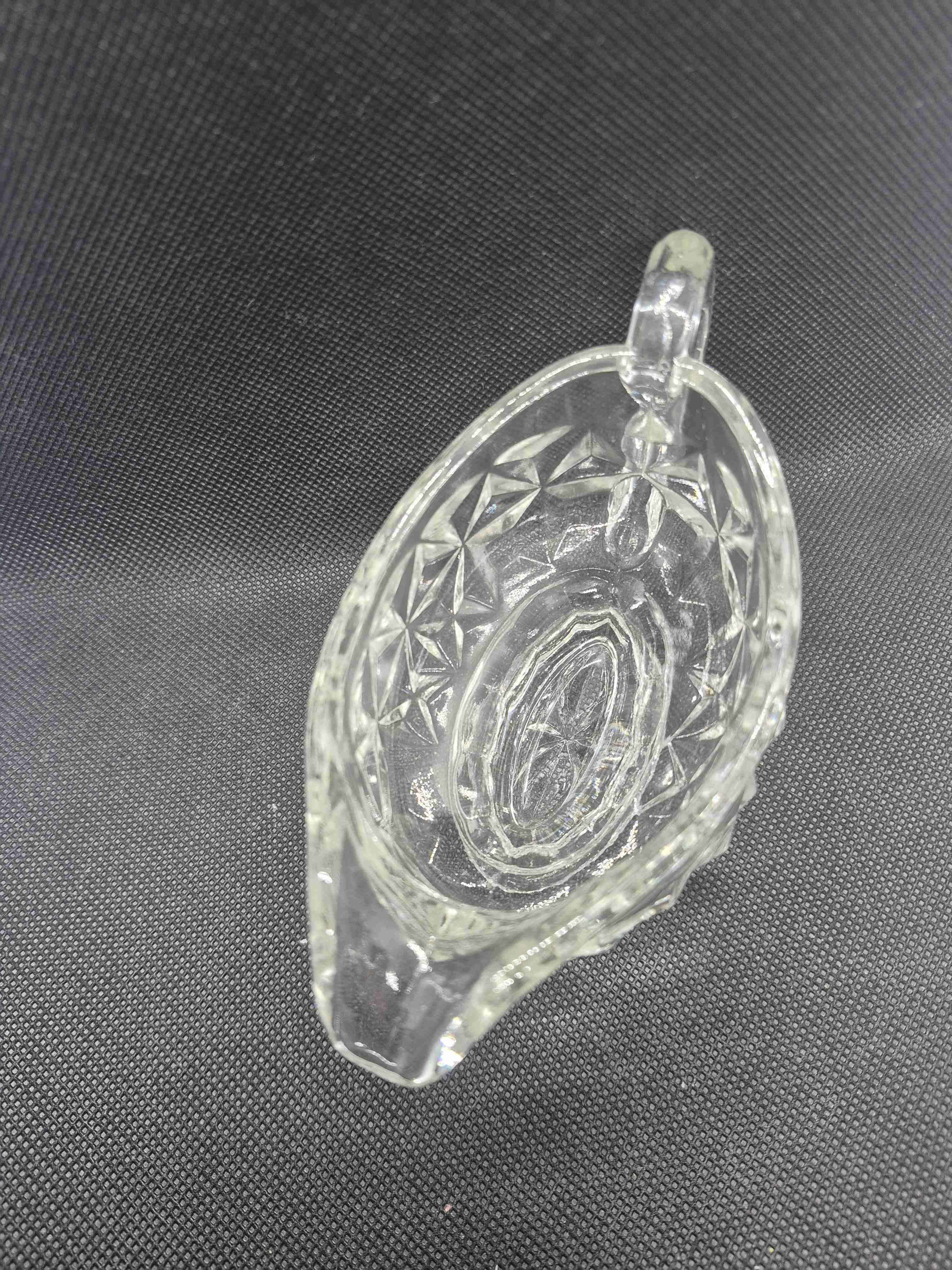 Salsera de vidrio tallado - miniatura 2