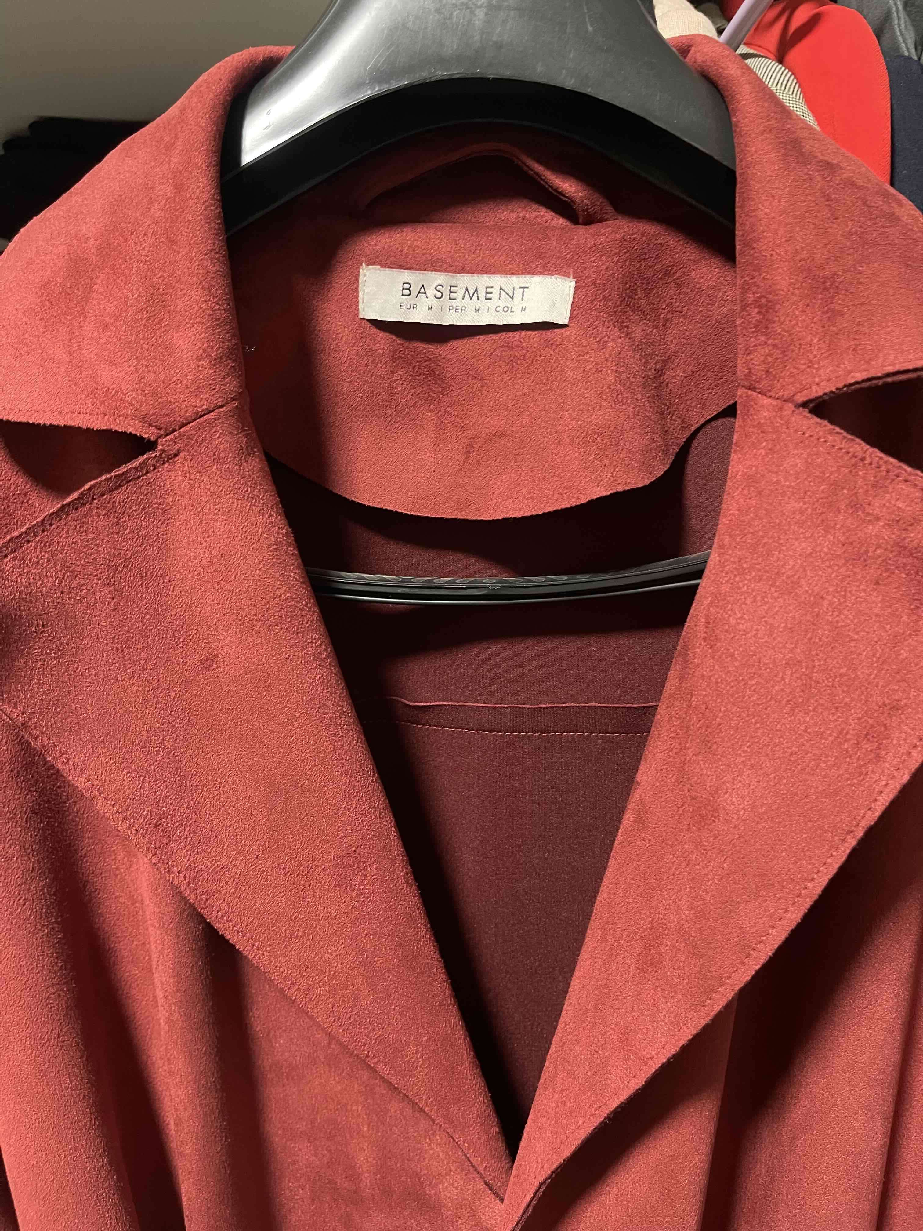 Abrigo rojo italiano largo hermoso - miniatura 3