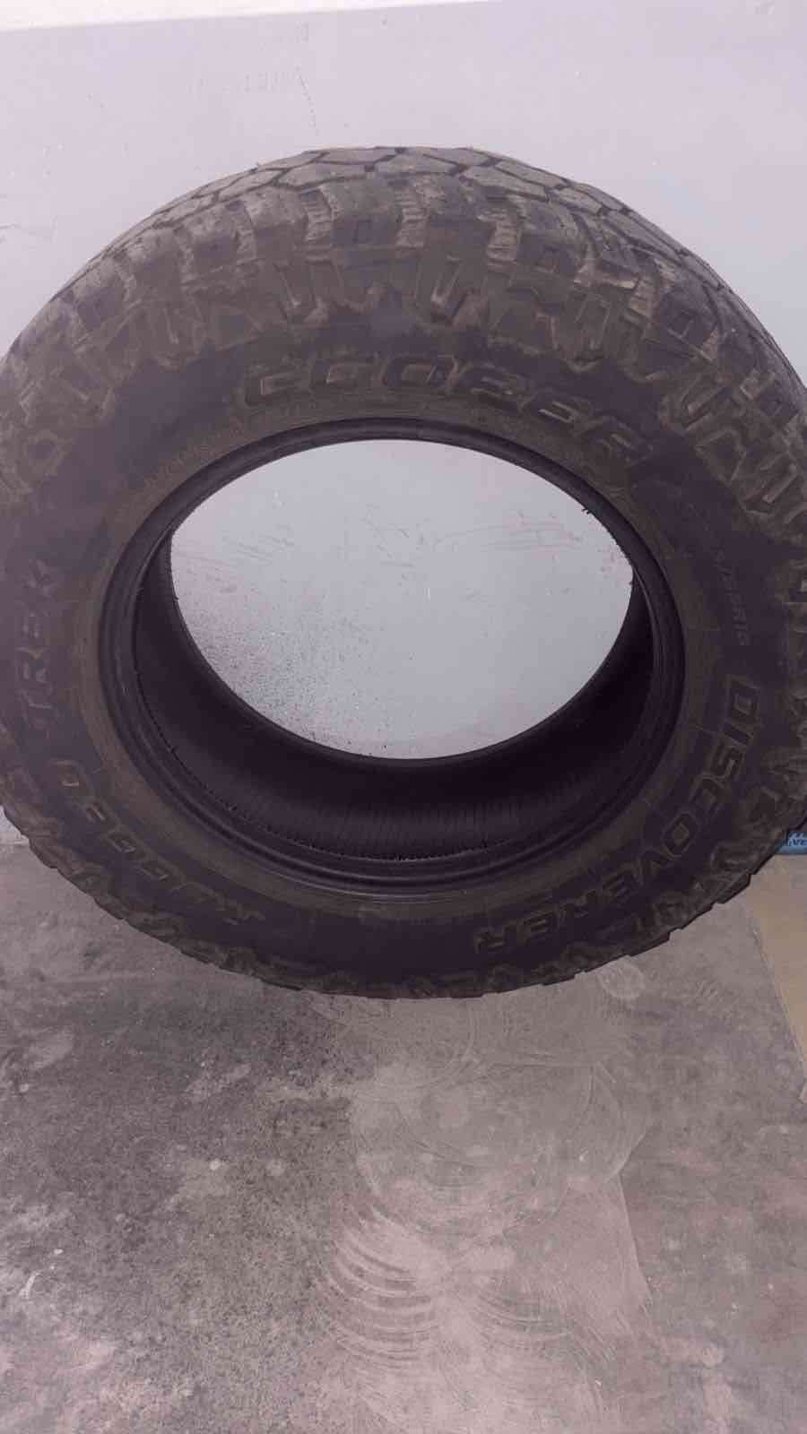 Neumáticos LT275/65R18 Cooper Discoverer Rugged Tr - miniatura 2