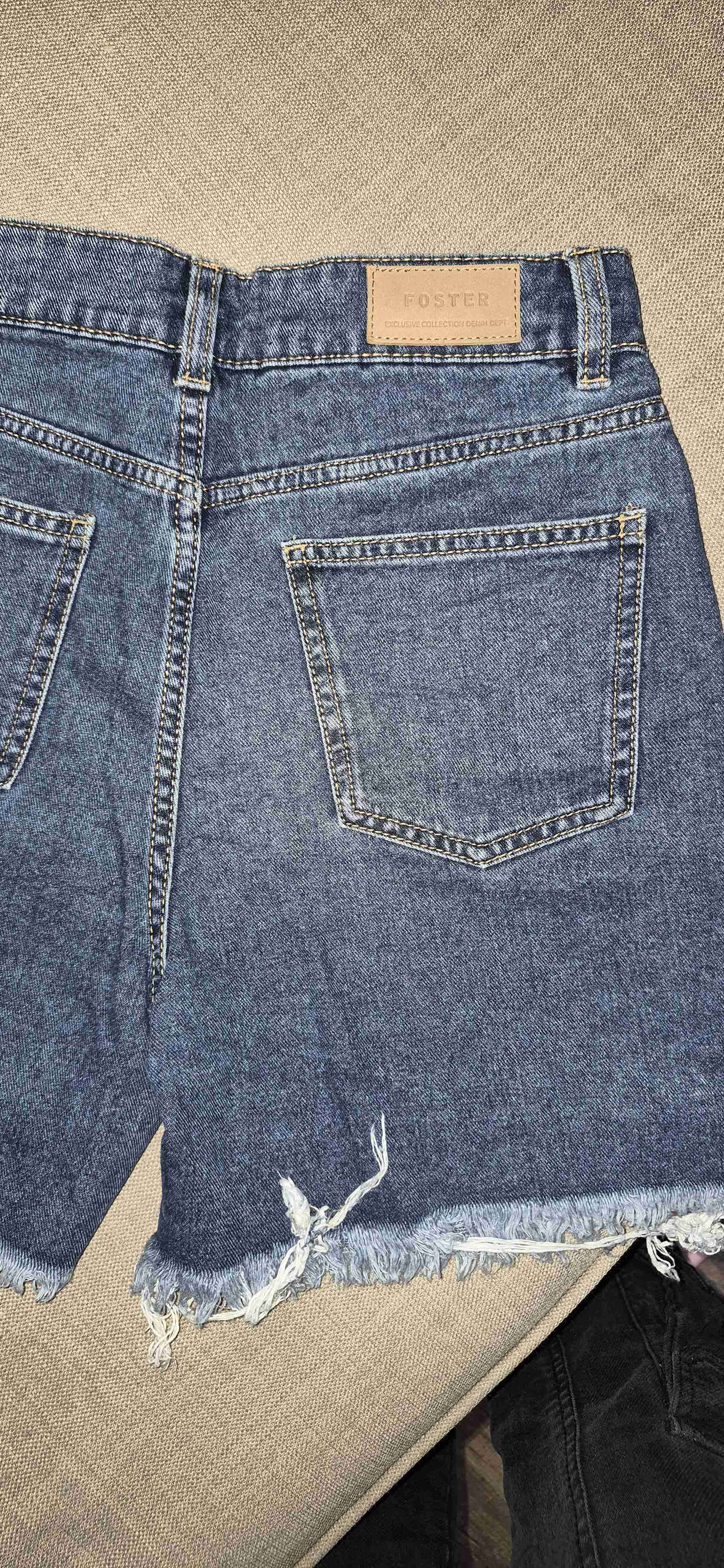 Shorts de mezclilla foster desgastados foster - miniatura 4