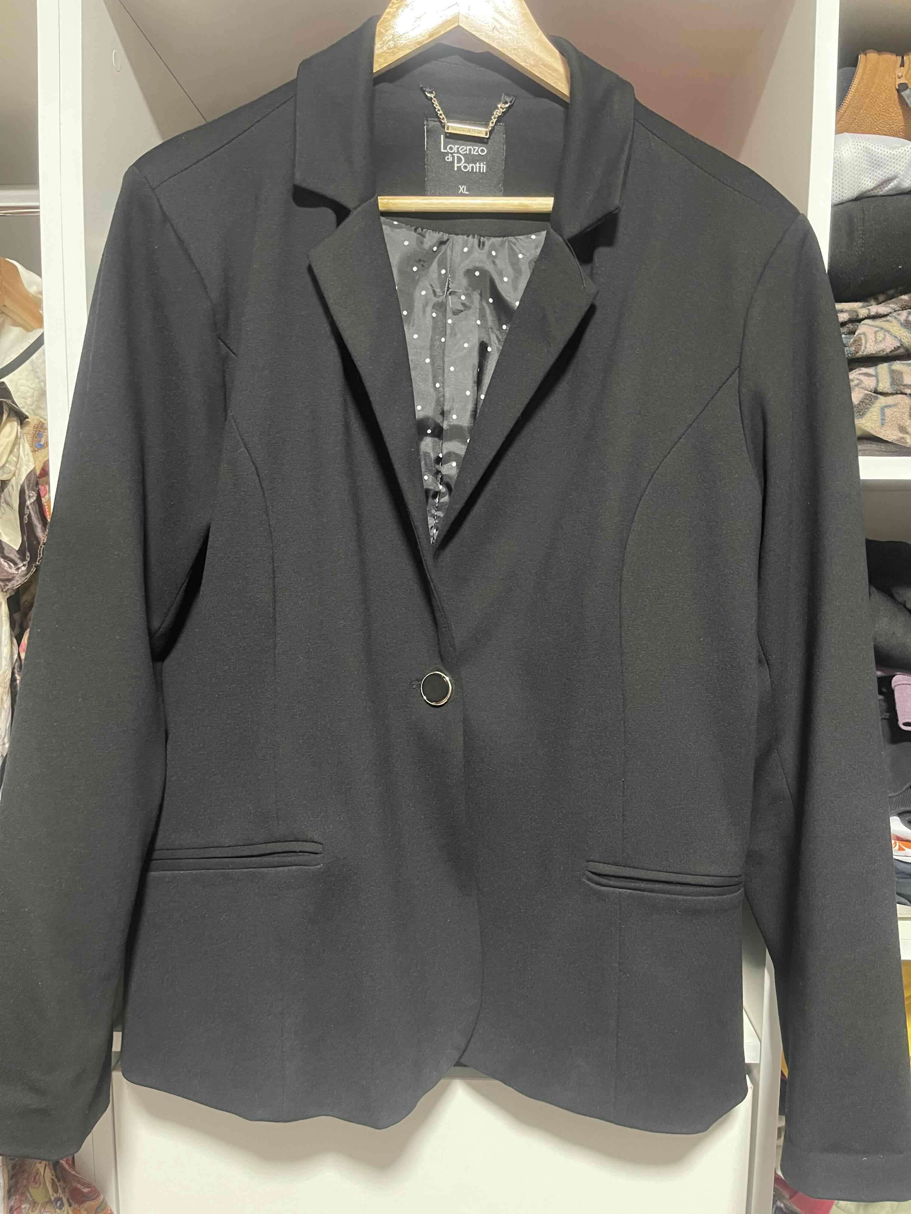 Blazer negro Lorenzo di Ponti hermoso - 2