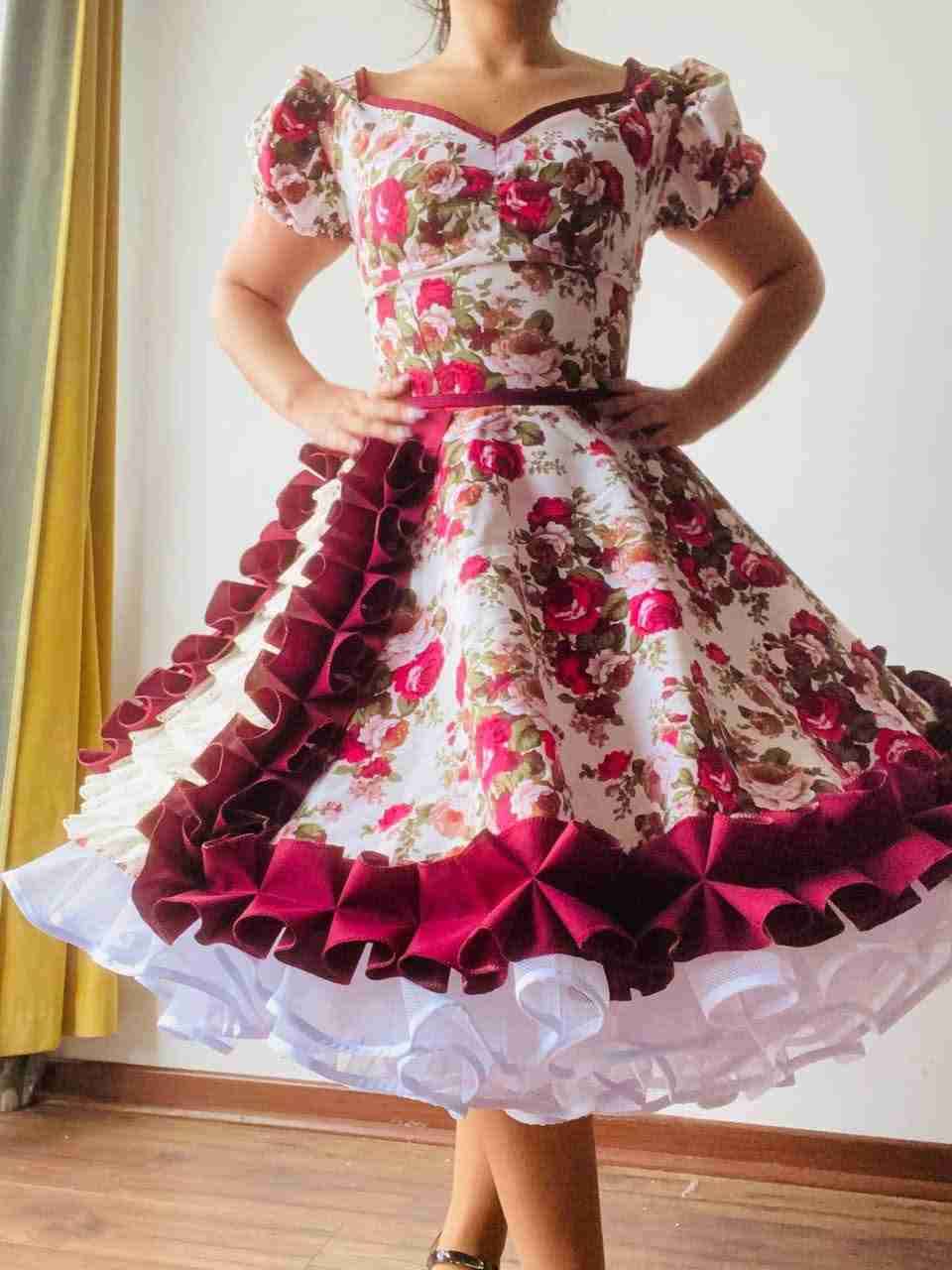 Vestido de cueca y falsos - miniatura 6