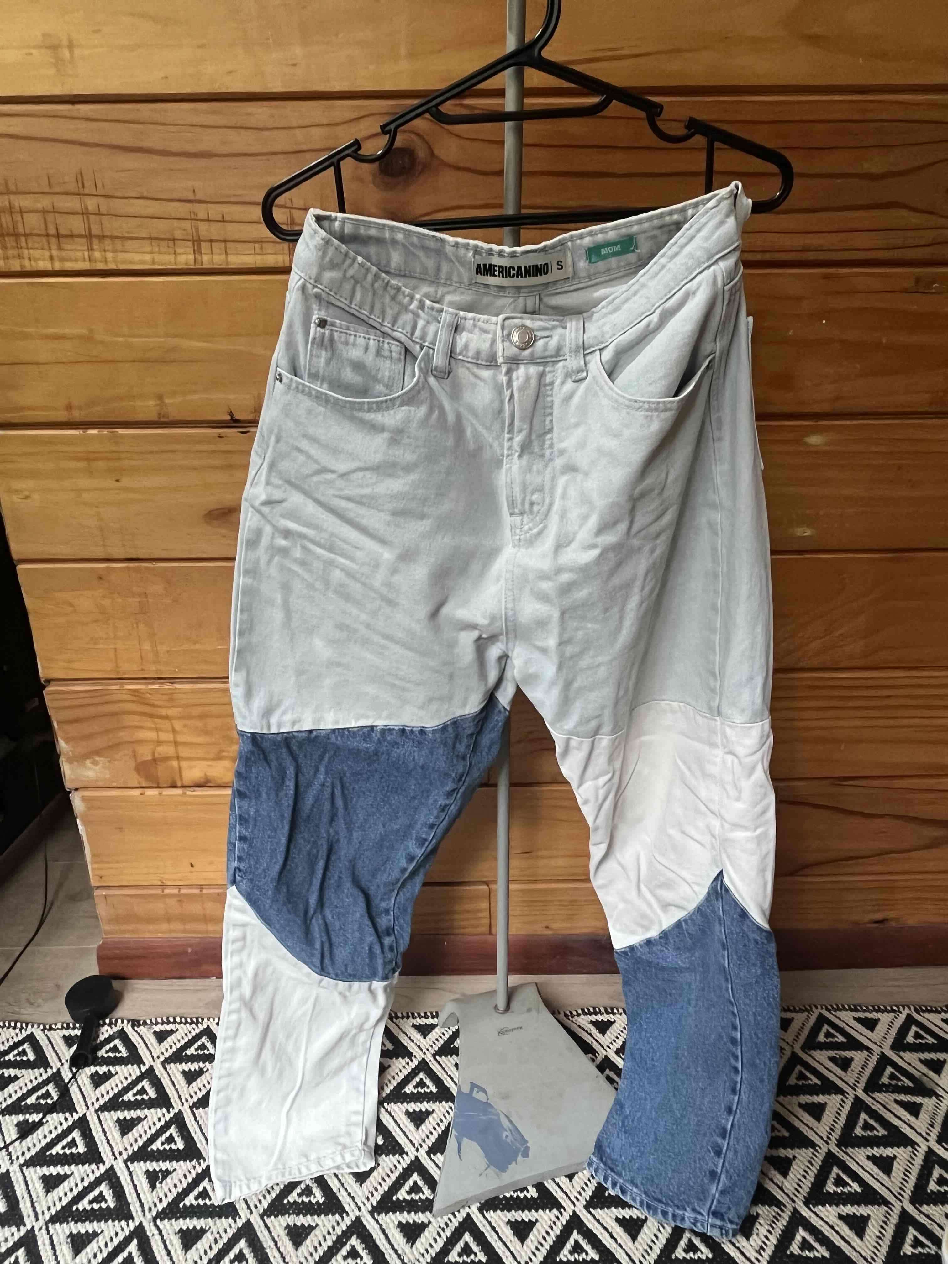 Jeans americanino mezclilla y basement rojo - miniatura 5