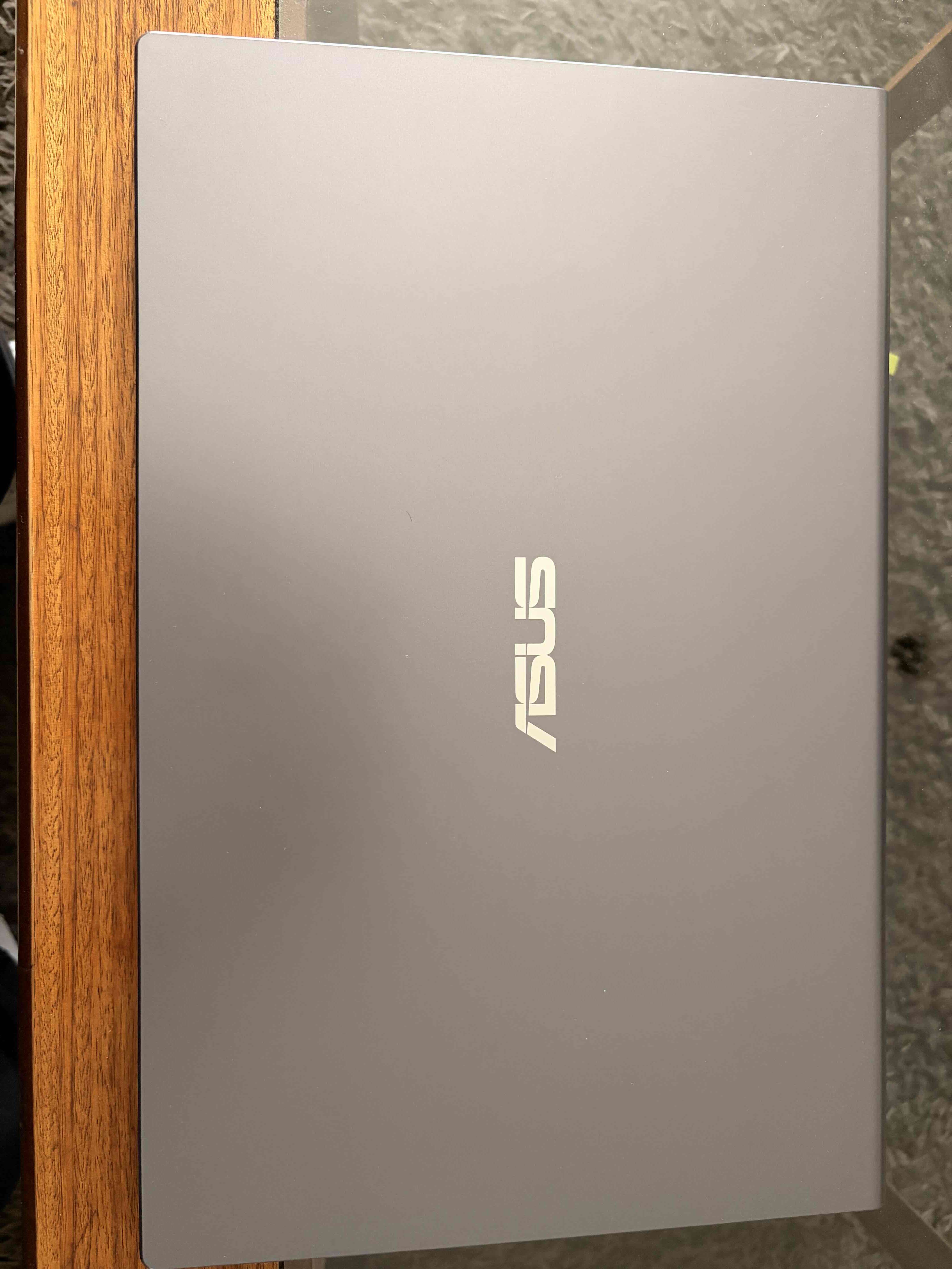 Laptop ASUS vivobook 15 X515FAC en buen estado - miniatura 2