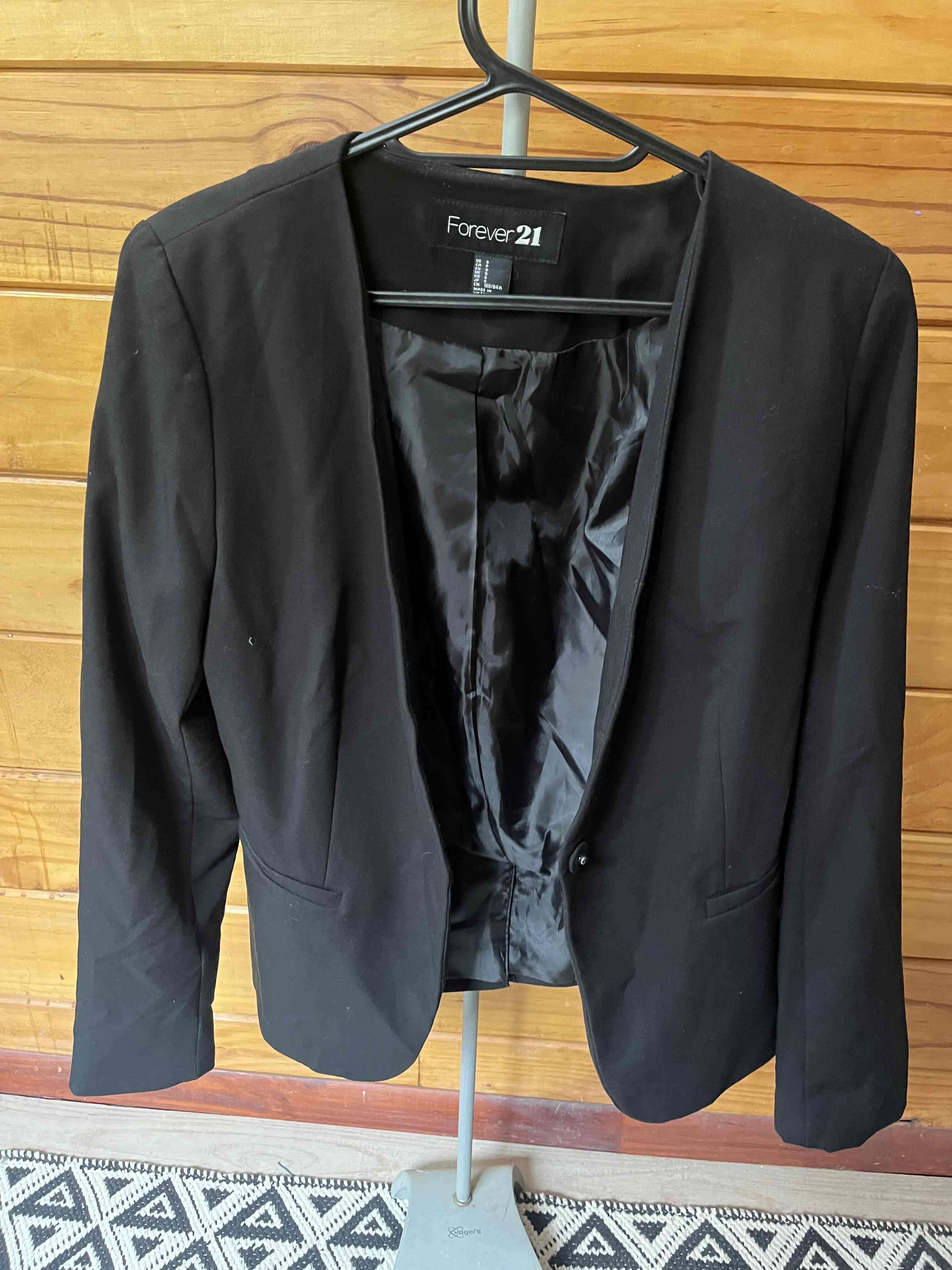 Blazer negro Forever 21 - miniatura 1