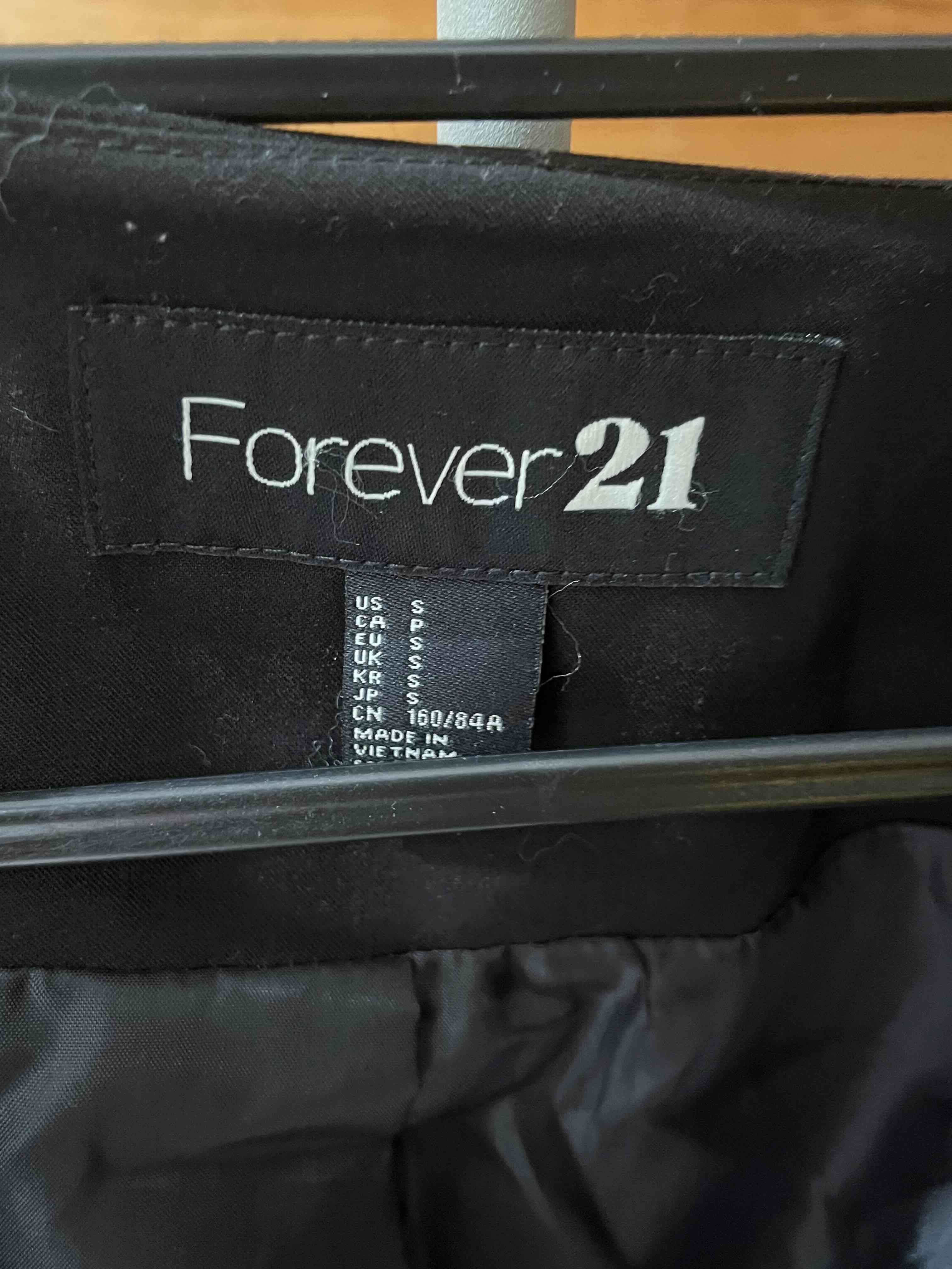Blazer negro Forever 21 - miniatura 2