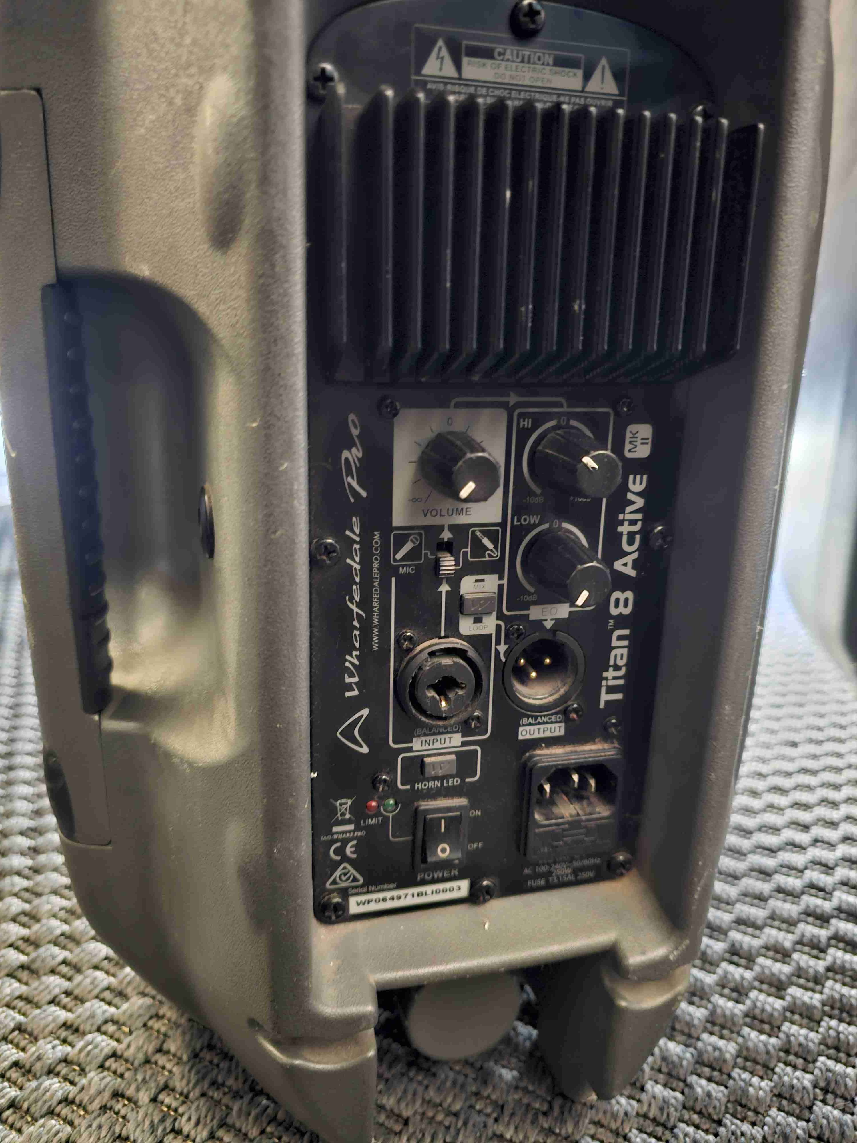 Parlantes titan 8 activos - miniatura 2