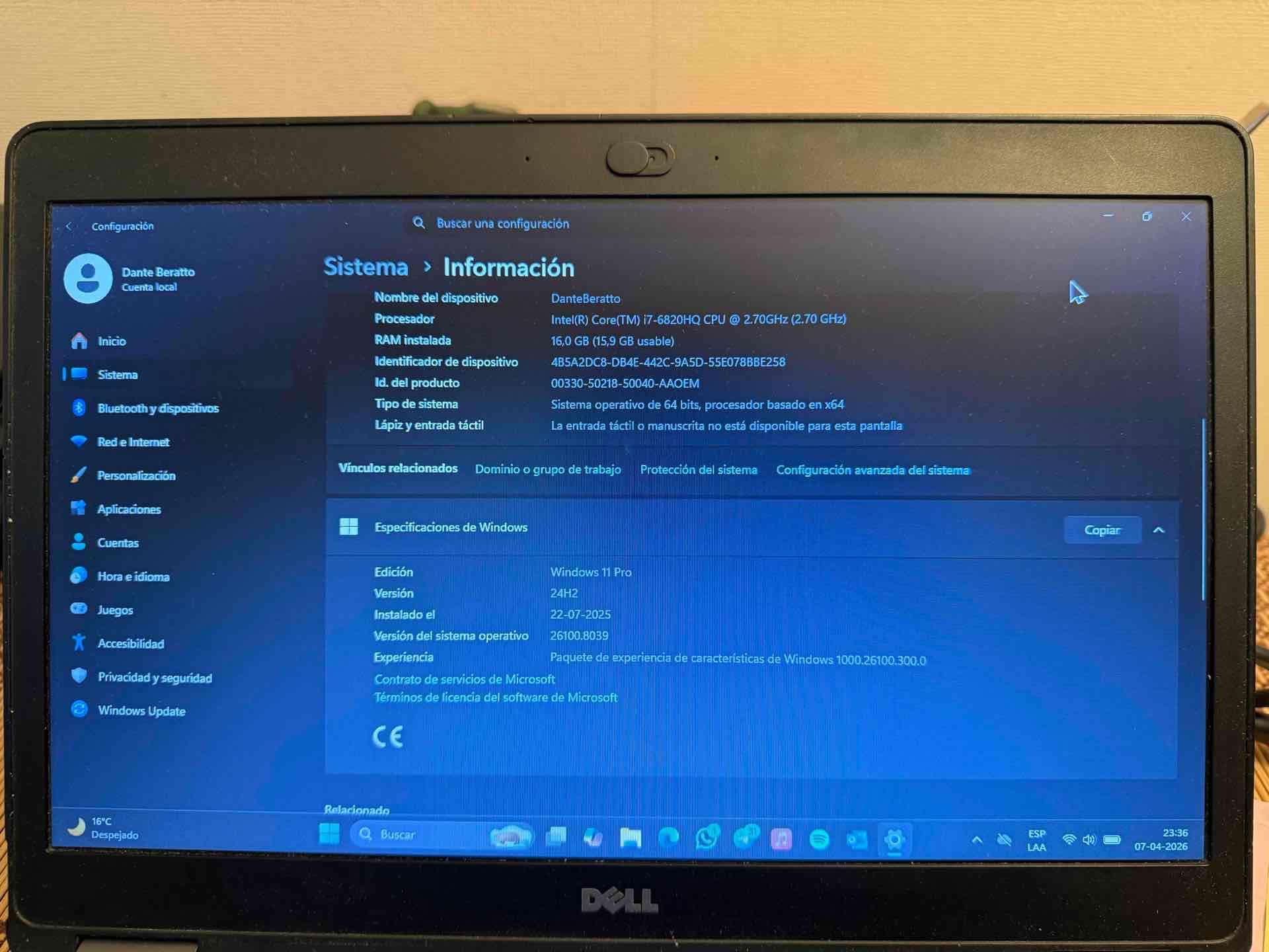 Laptop Dell con i7 y 16GB RAM - miniatura 1