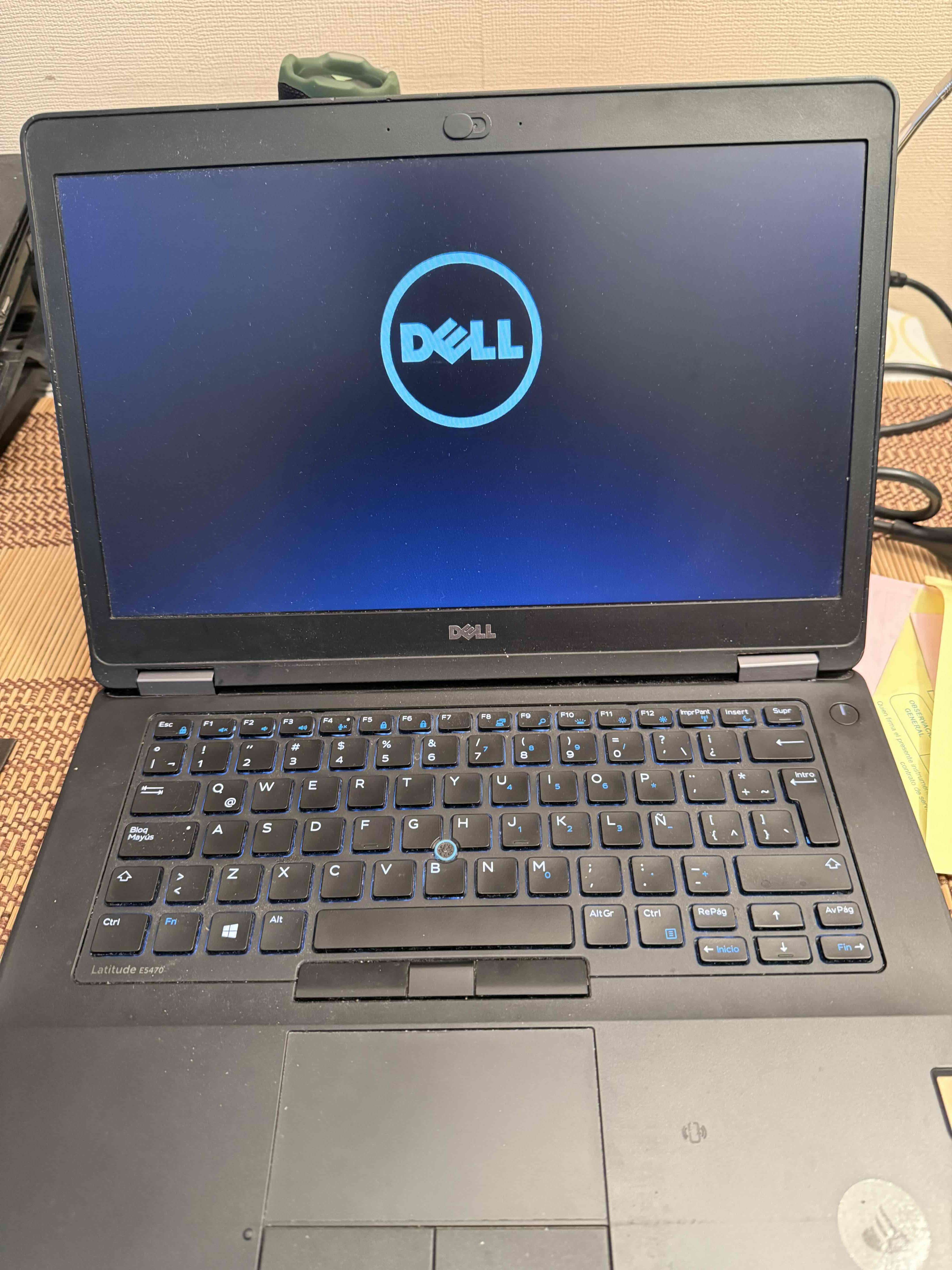 Laptop Dell con i7 y 16GB RAM - miniatura 5