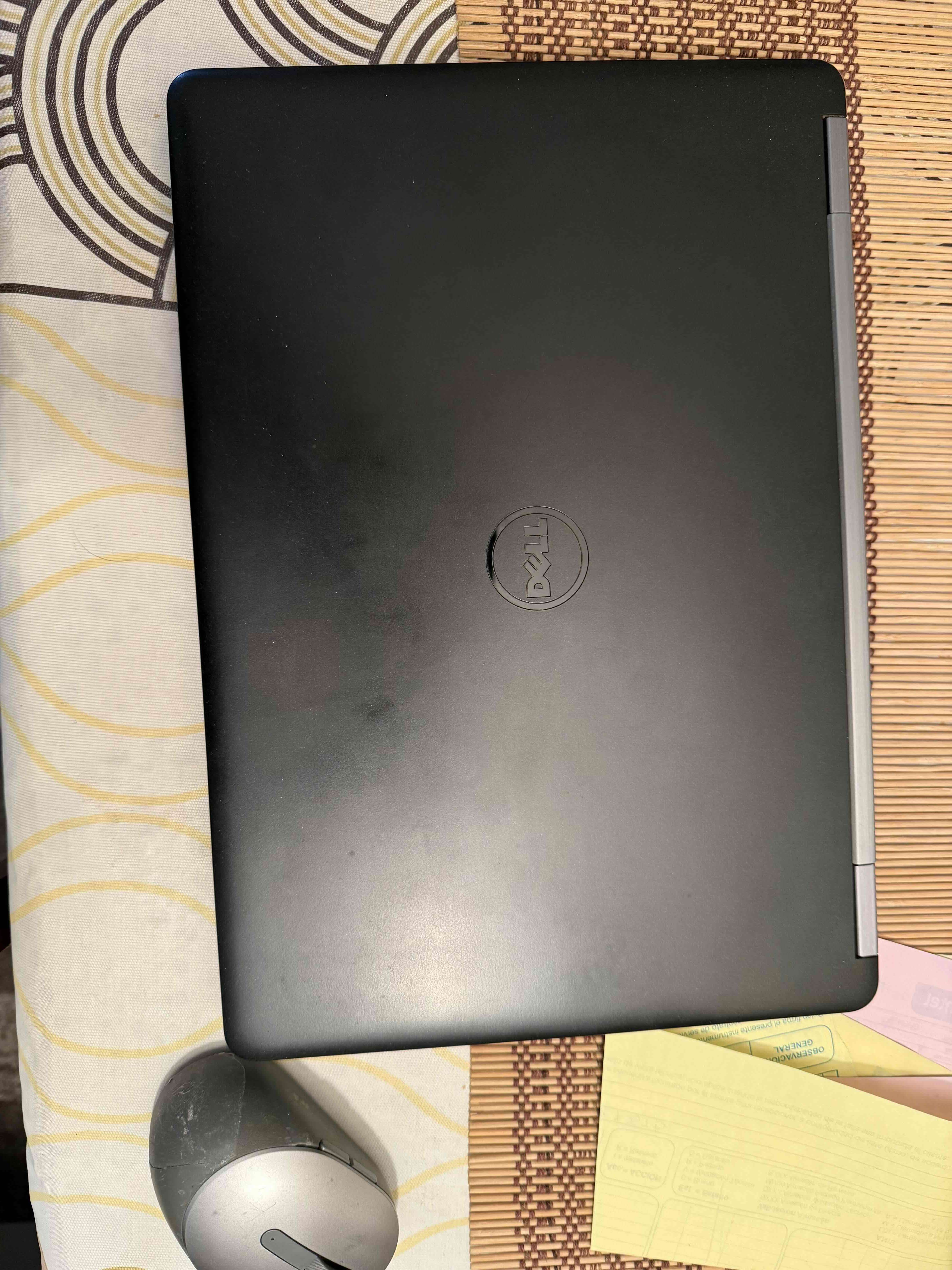 Laptop Dell con i7 y 16GB RAM - miniatura 6