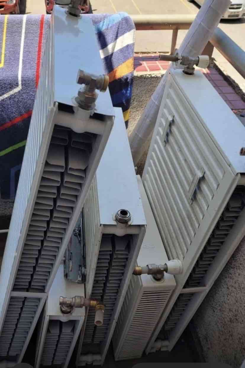 Radiador blanco horizontal - miniatura 2