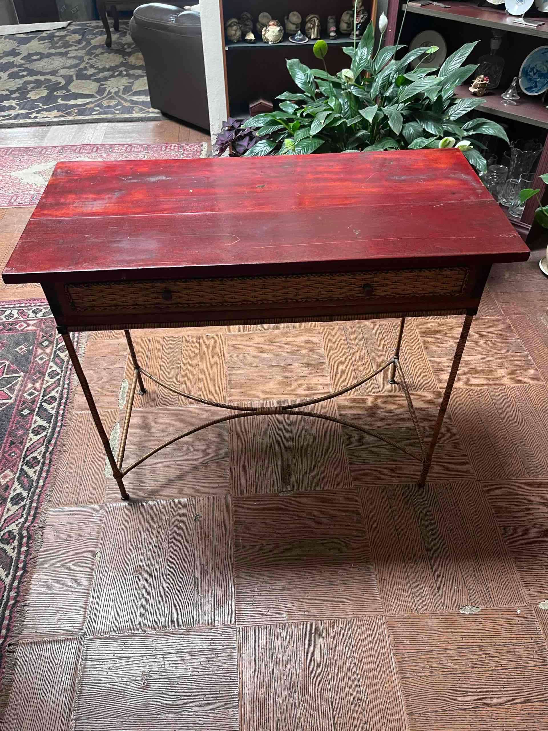 Escritorio de madera con silla - miniatura 2