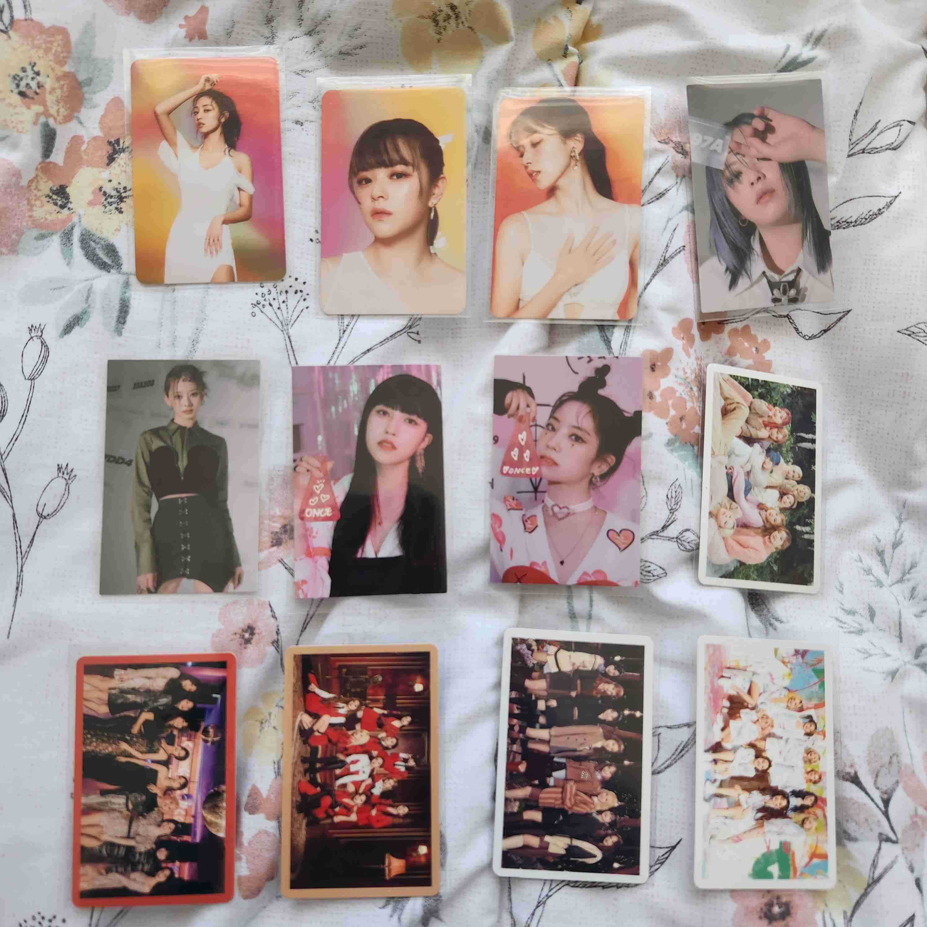 Set de photocards e inclusiones TWICE - miniatura 1