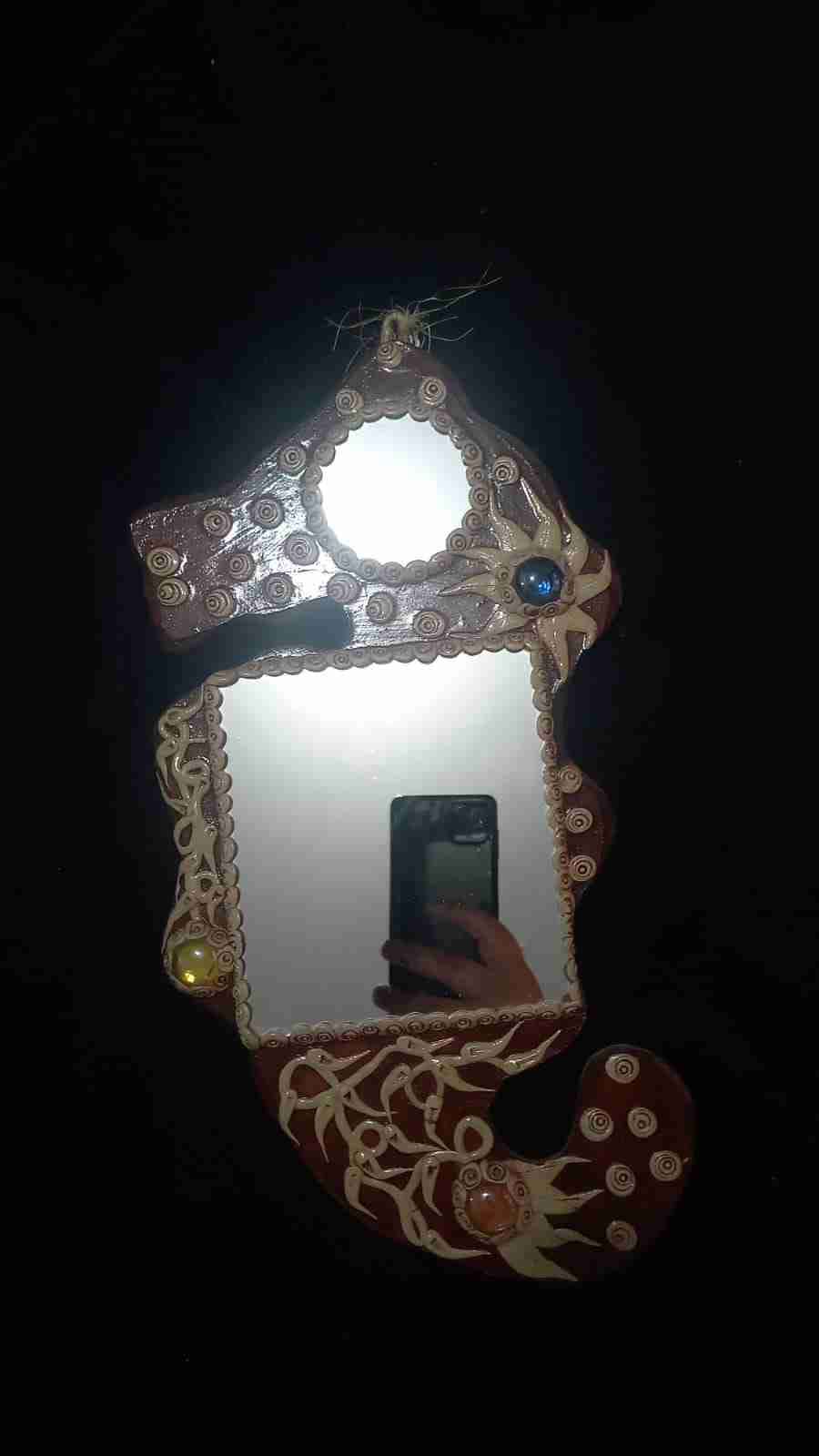 Espejo decorativo artesanal