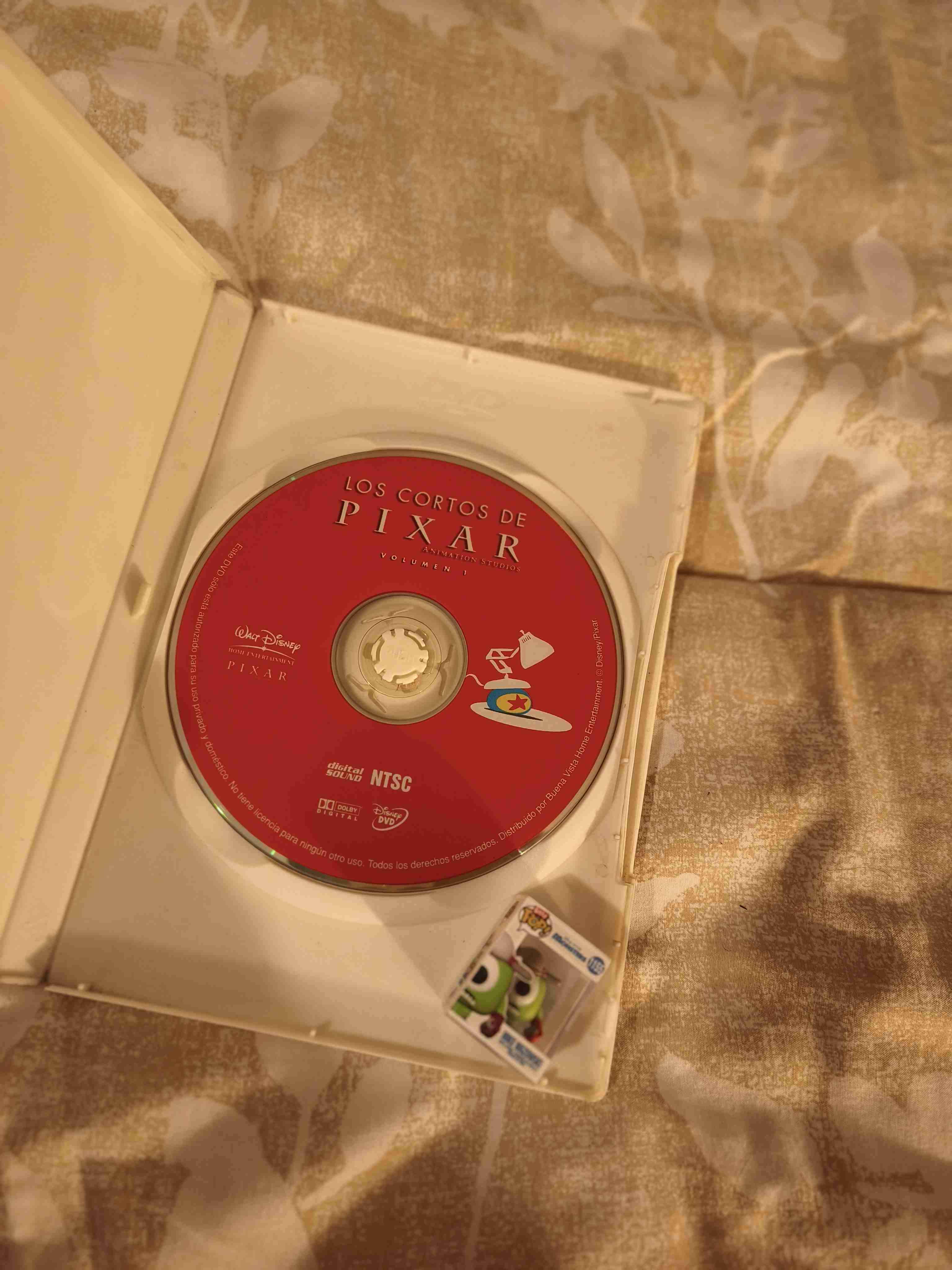 DVD Los Cortos de Pixar y figura Bitty Pop de Mike - 2
