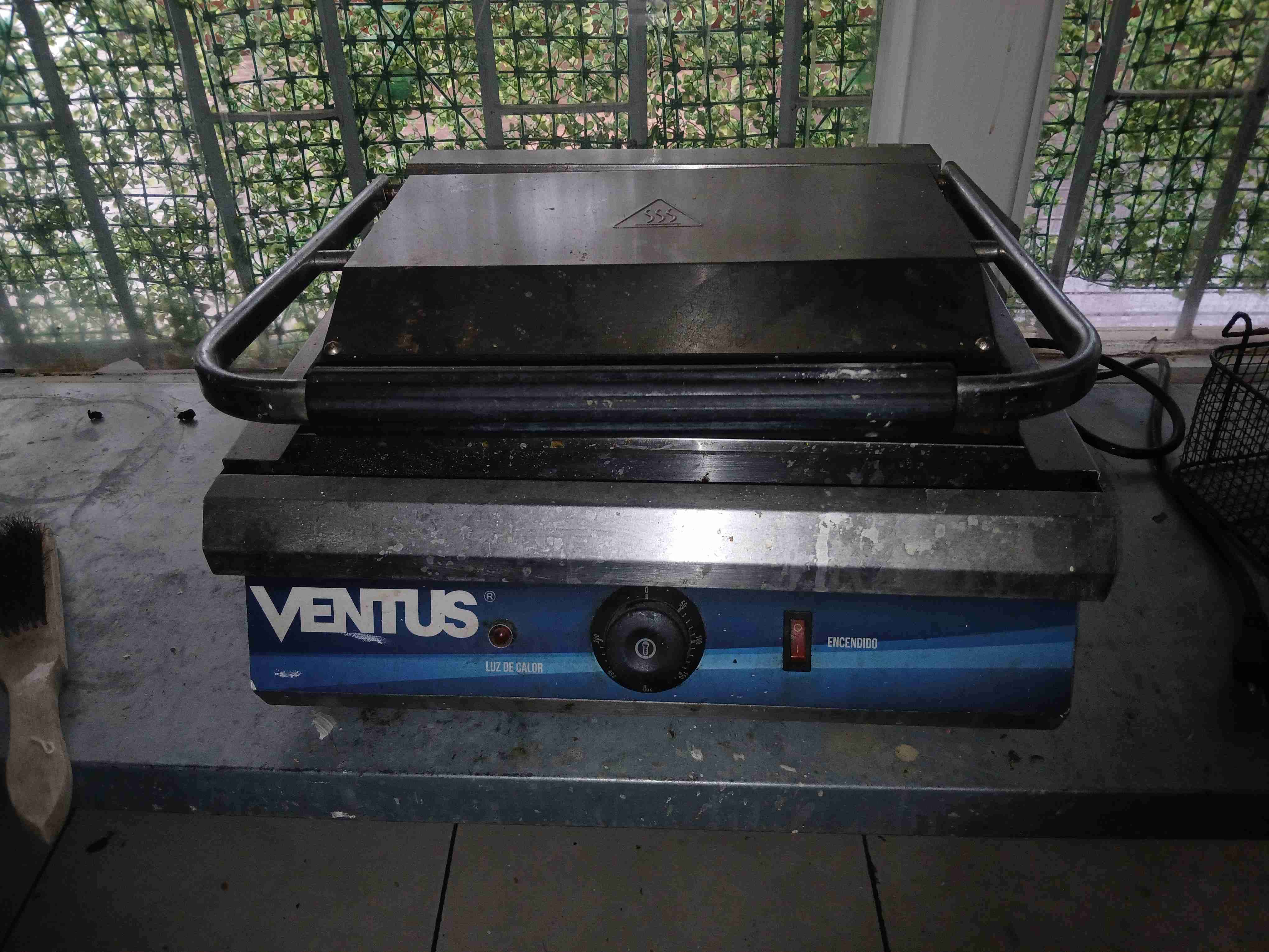 Plancha eléctrica Ventus parrilla - miniatura 2