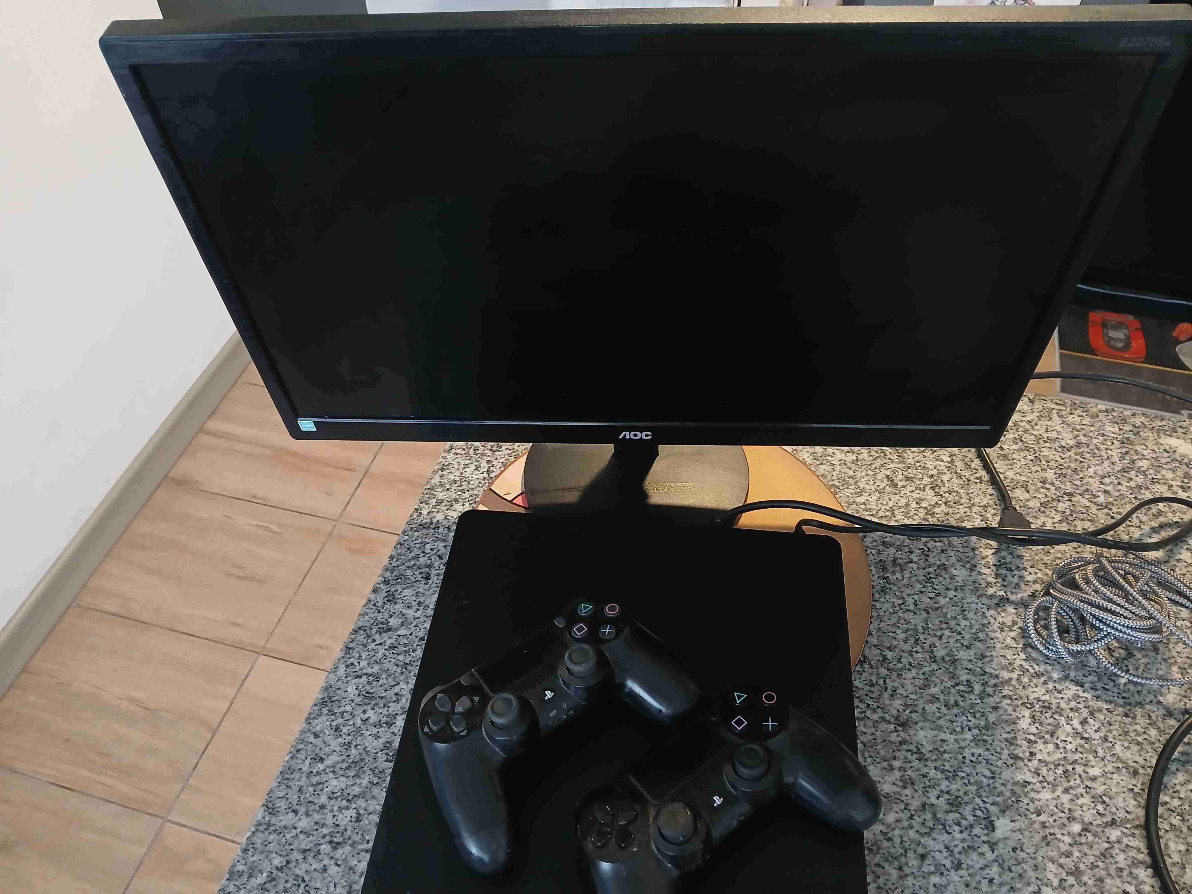 Consola de videojuegos con monitor AOC - miniatura 4