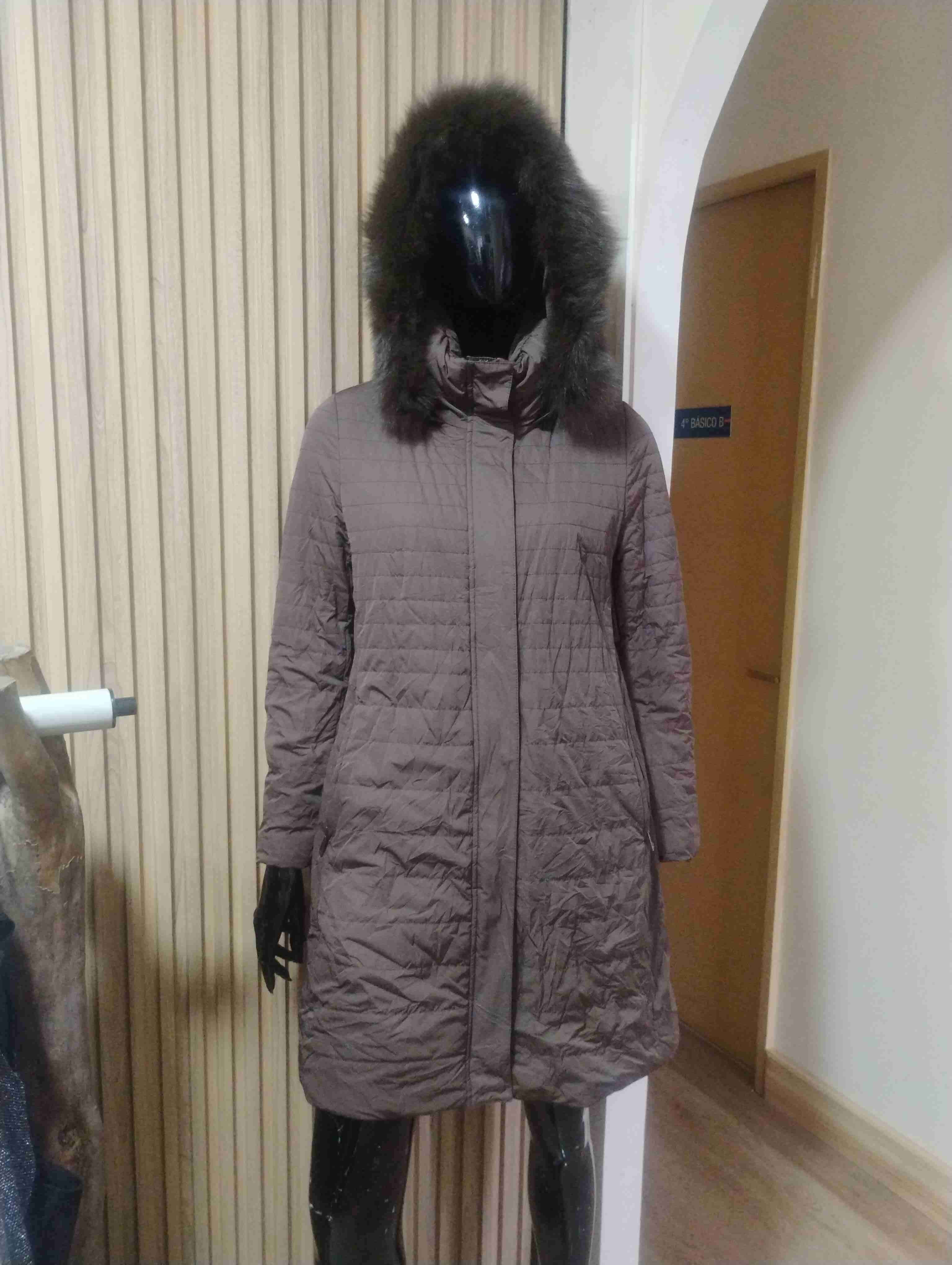 Abrigo acolchado marrón con capucha - miniatura 1