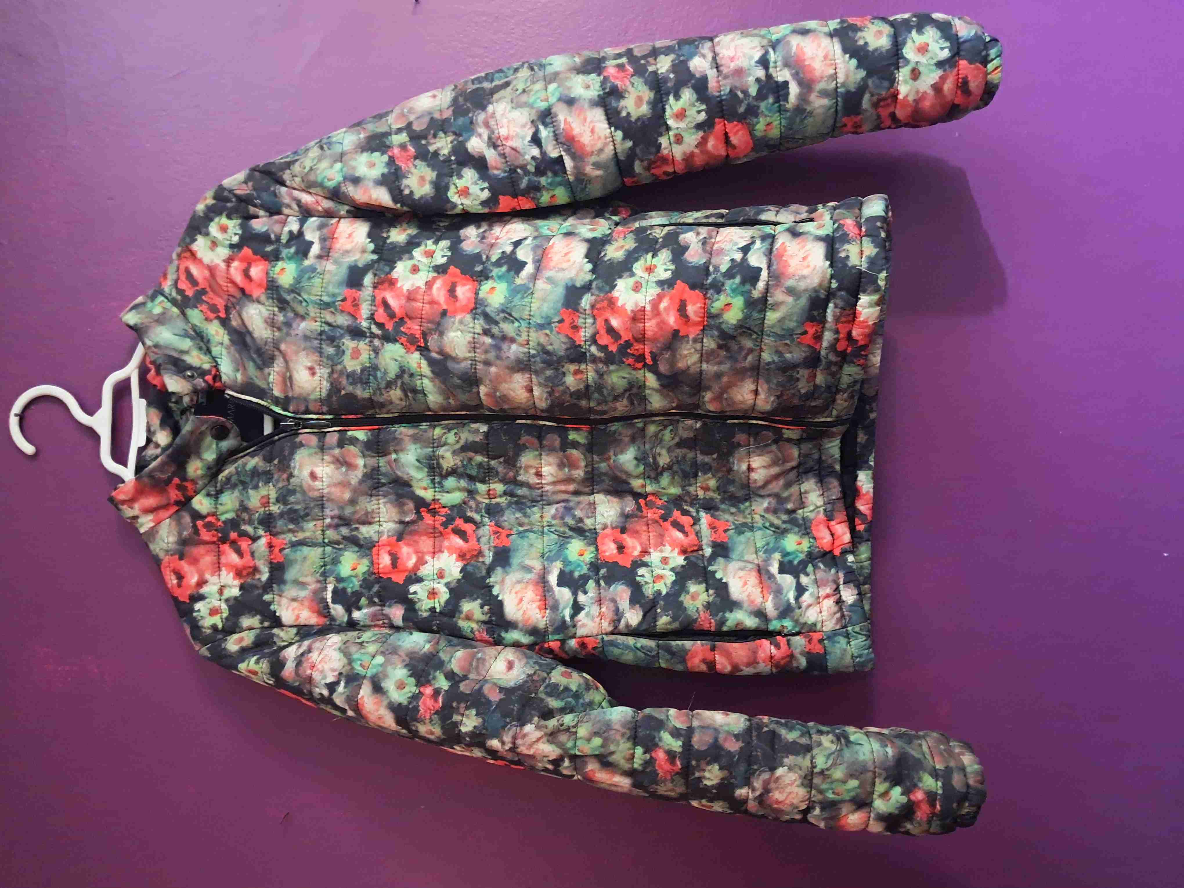 Chaqueta floral acolchada - miniatura 1