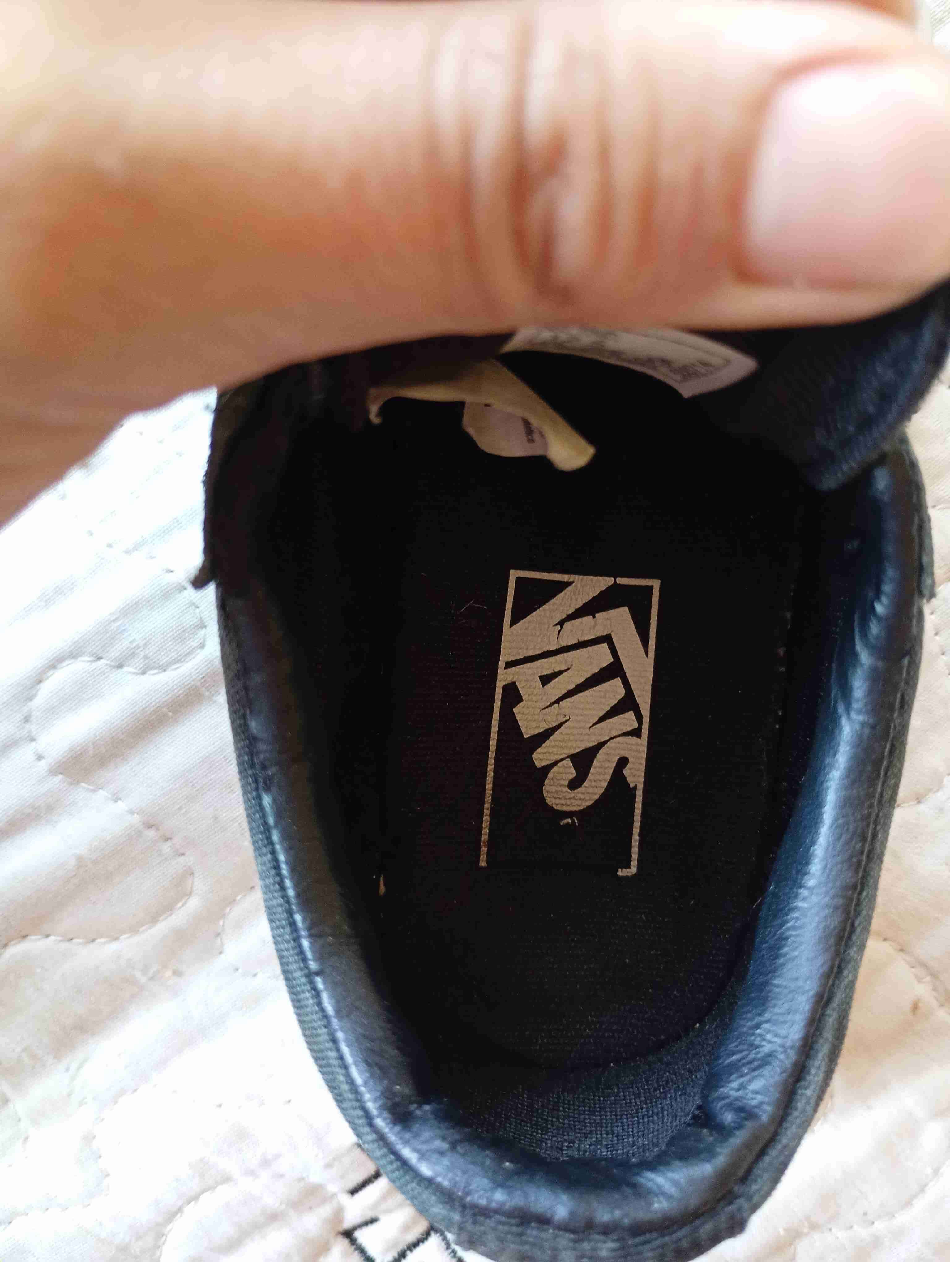 Zapatillas negras con velcro - miniatura 6