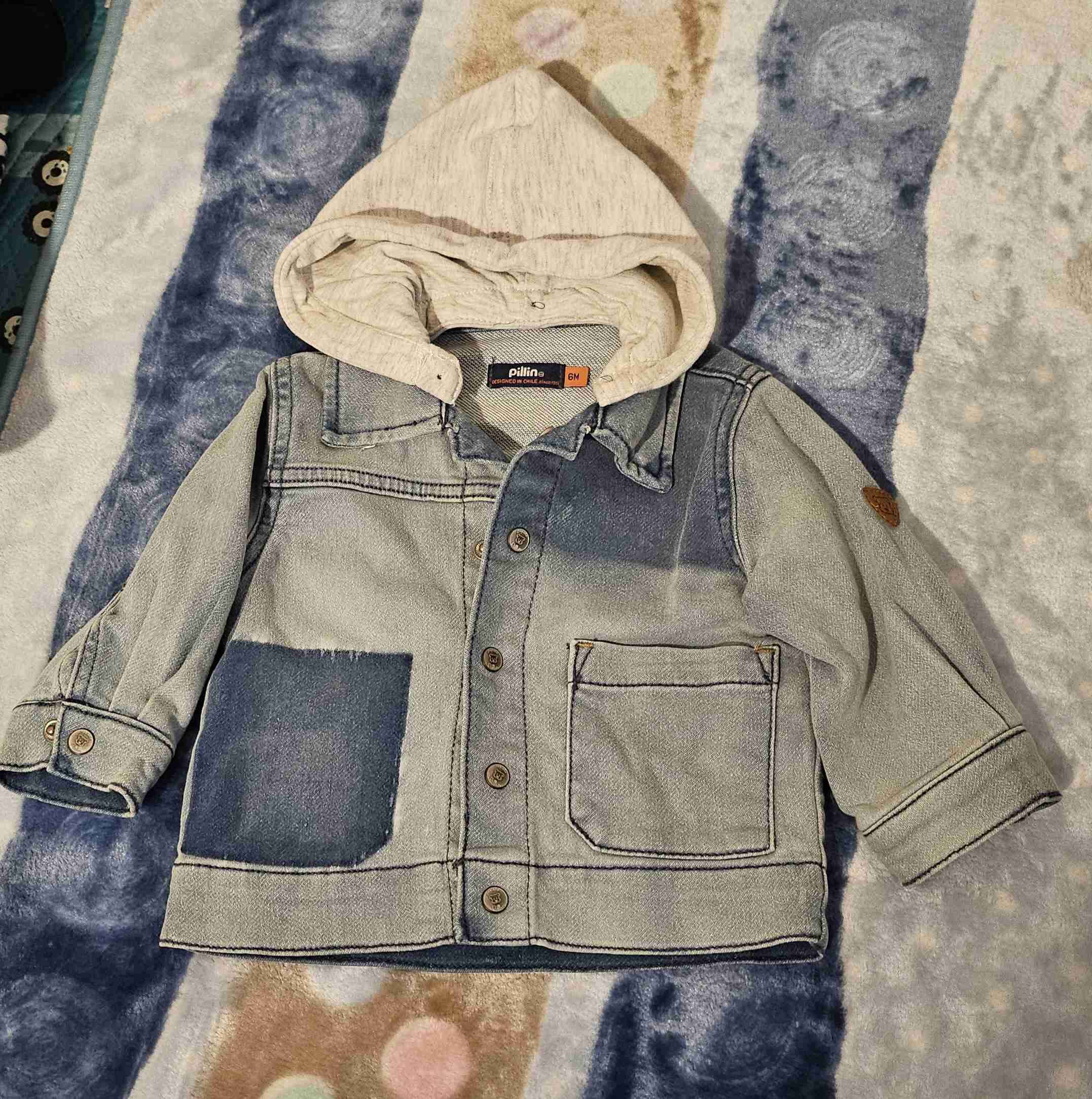 Chaqueta denim con capucha