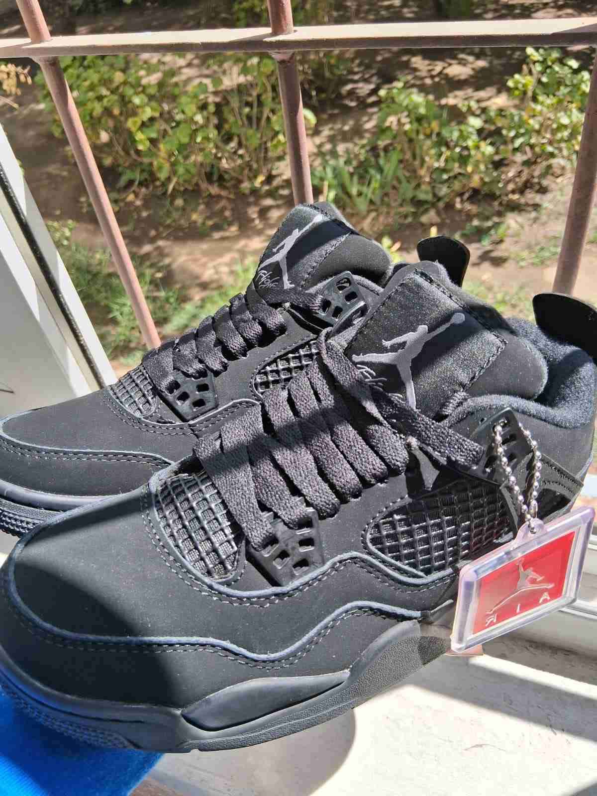 Jordan 4 - miniatura 4