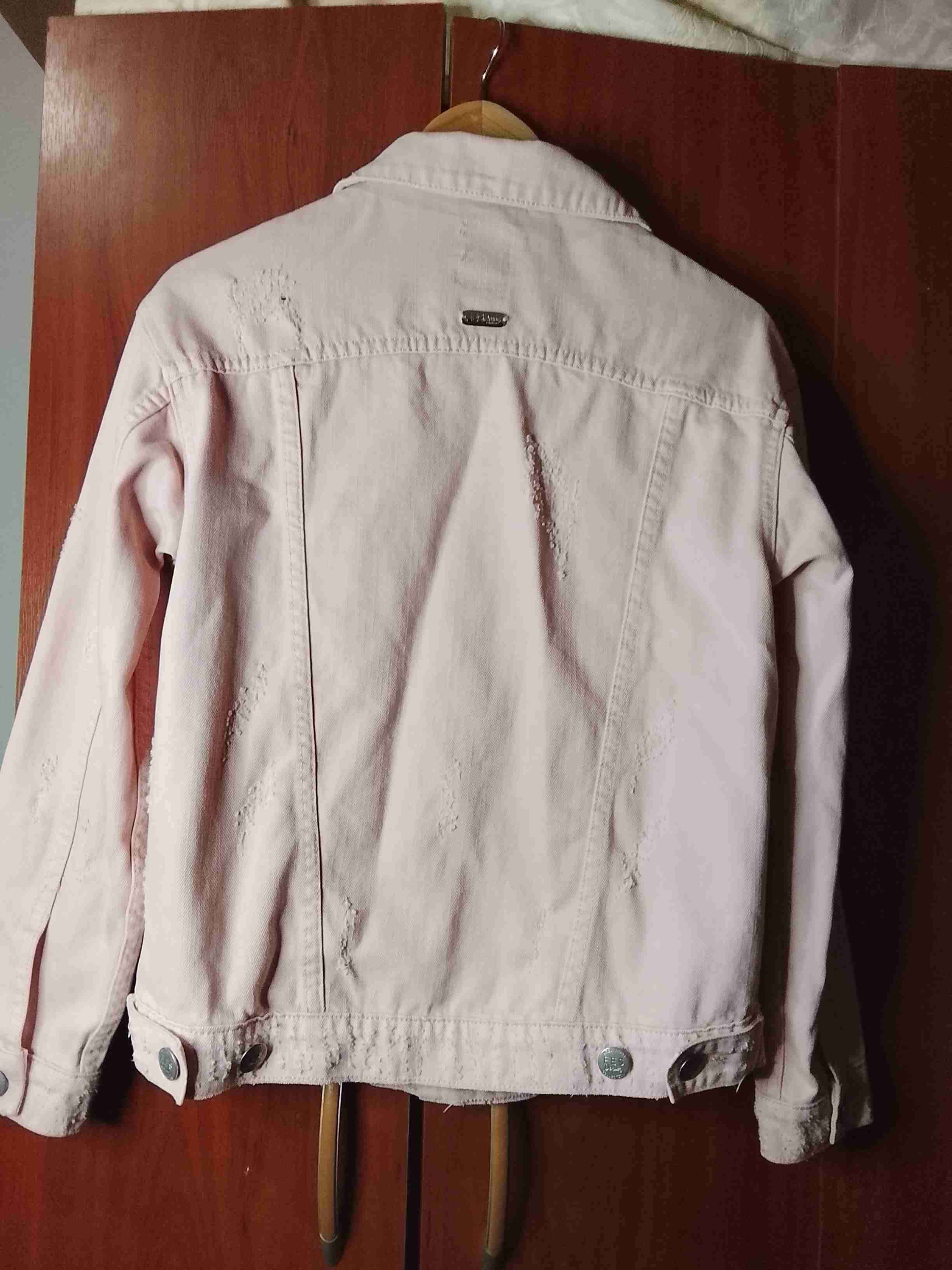 Chaqueta de mezclilla rosada - miniatura 4