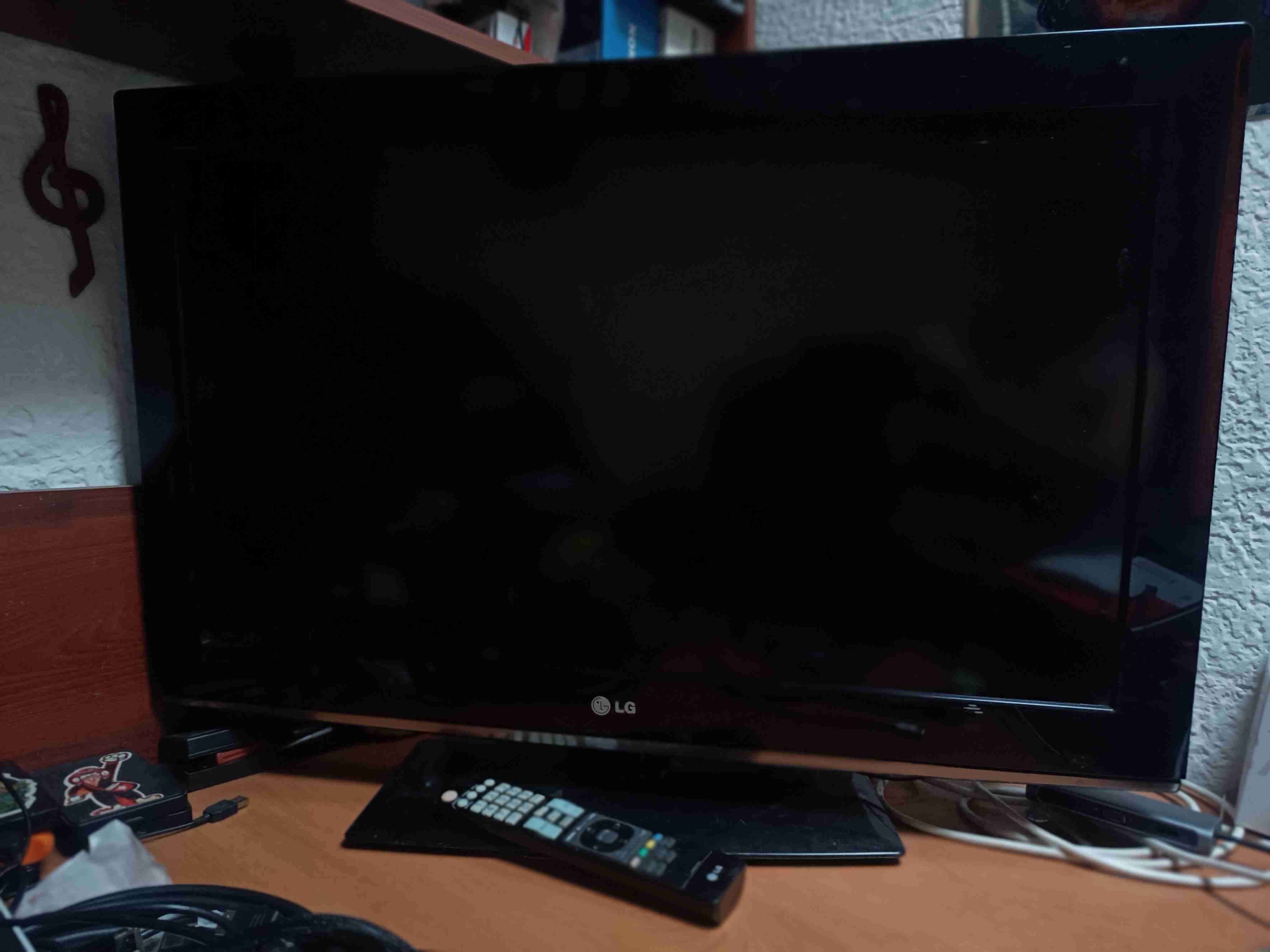 Monitor LG  32 pulgadas - miniatura 1