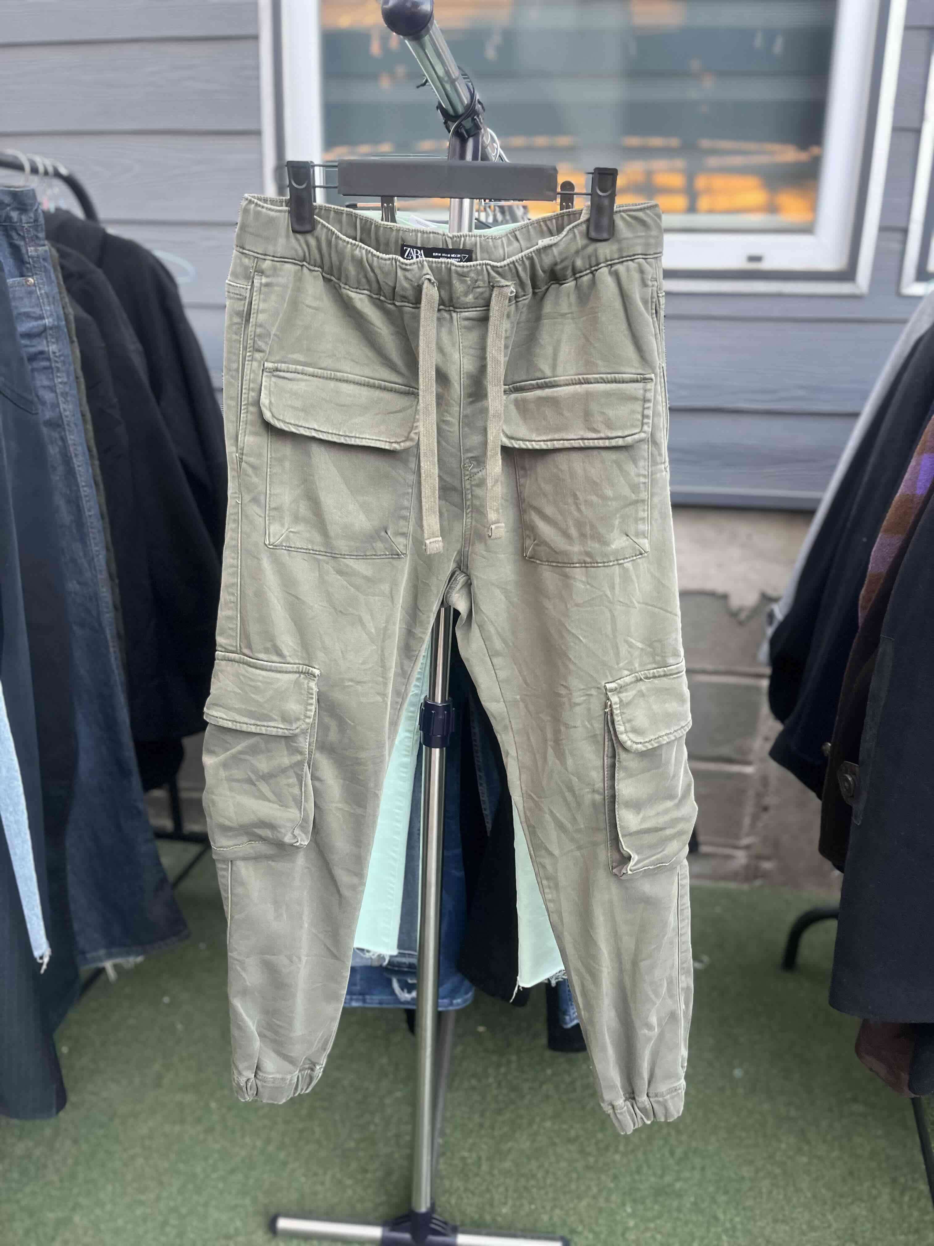 Pantalones cargo verdes Zara - miniatura 1
