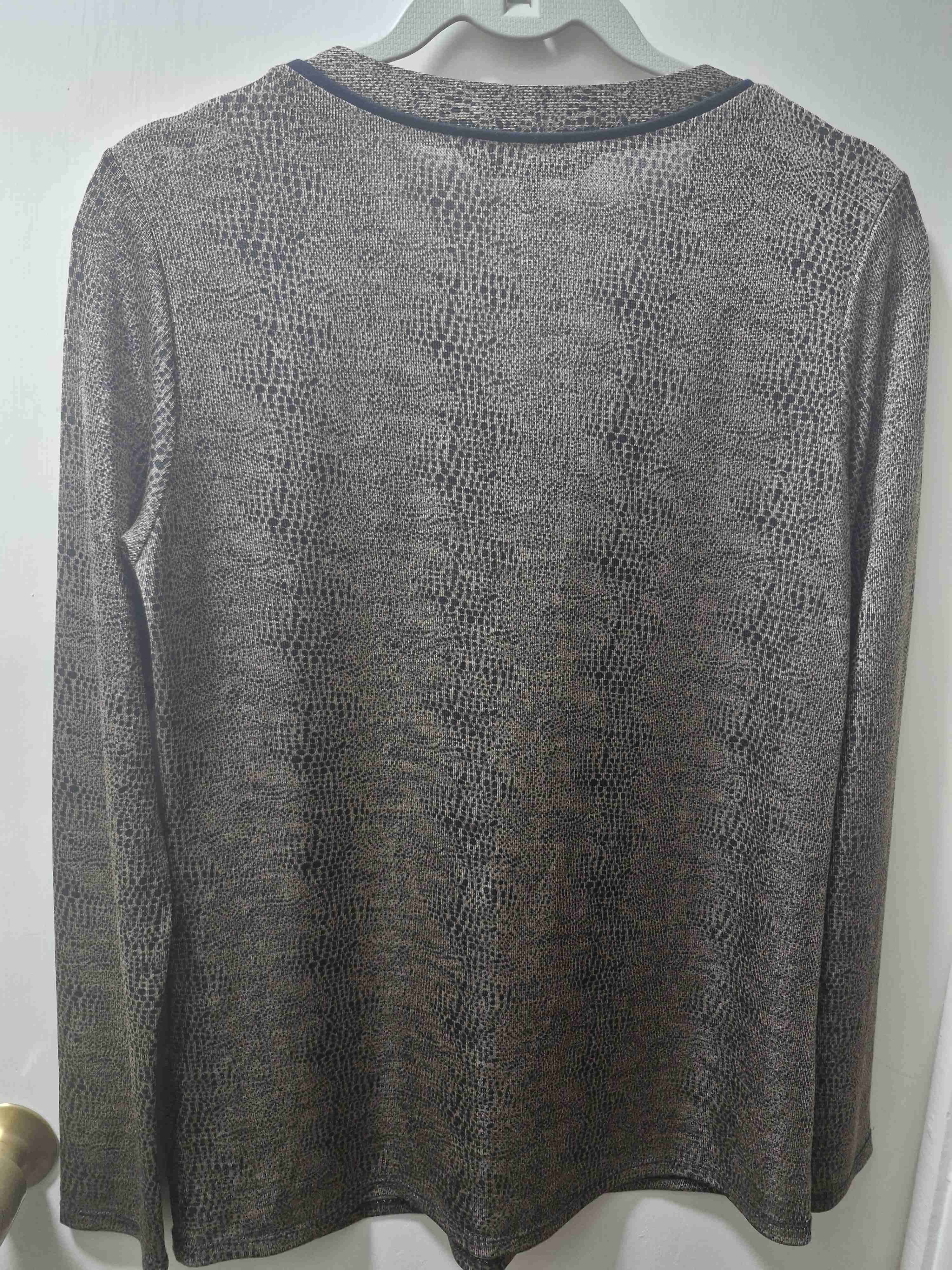 Polera dorada y negra estampado - miniatura 2