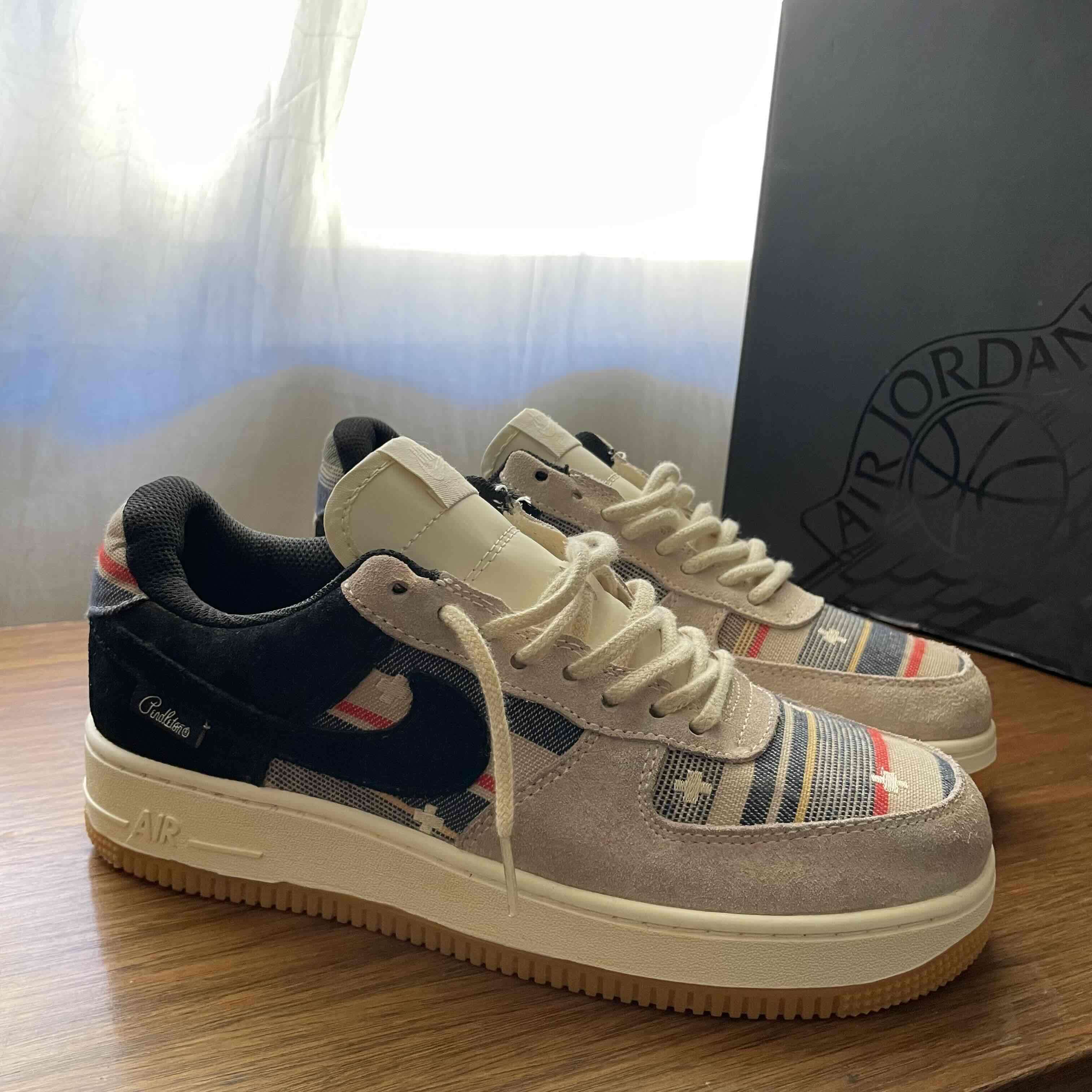 Zapatillas Nike Pendleton 41 - miniatura 1