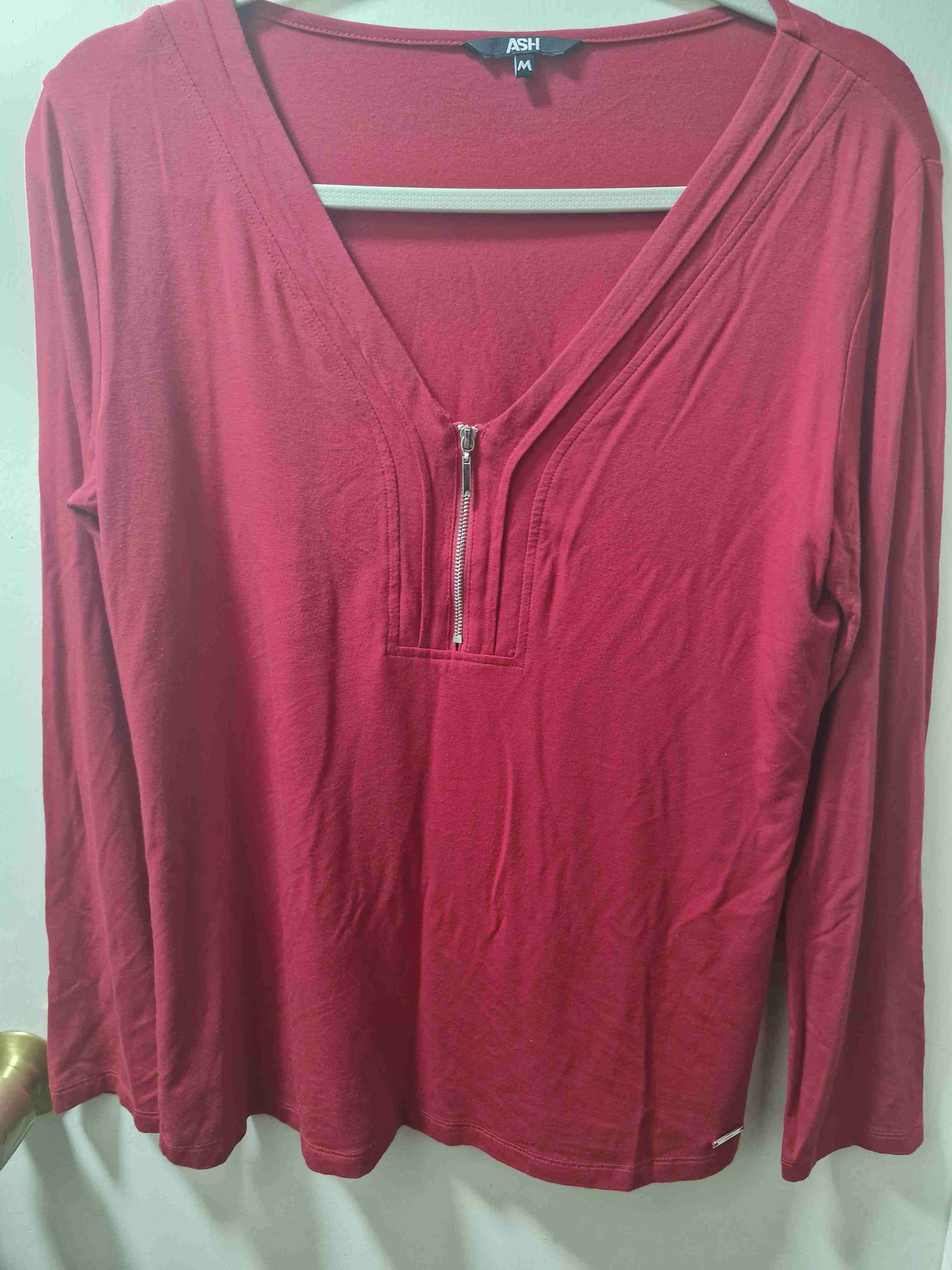 Polera roja con cierre - 1