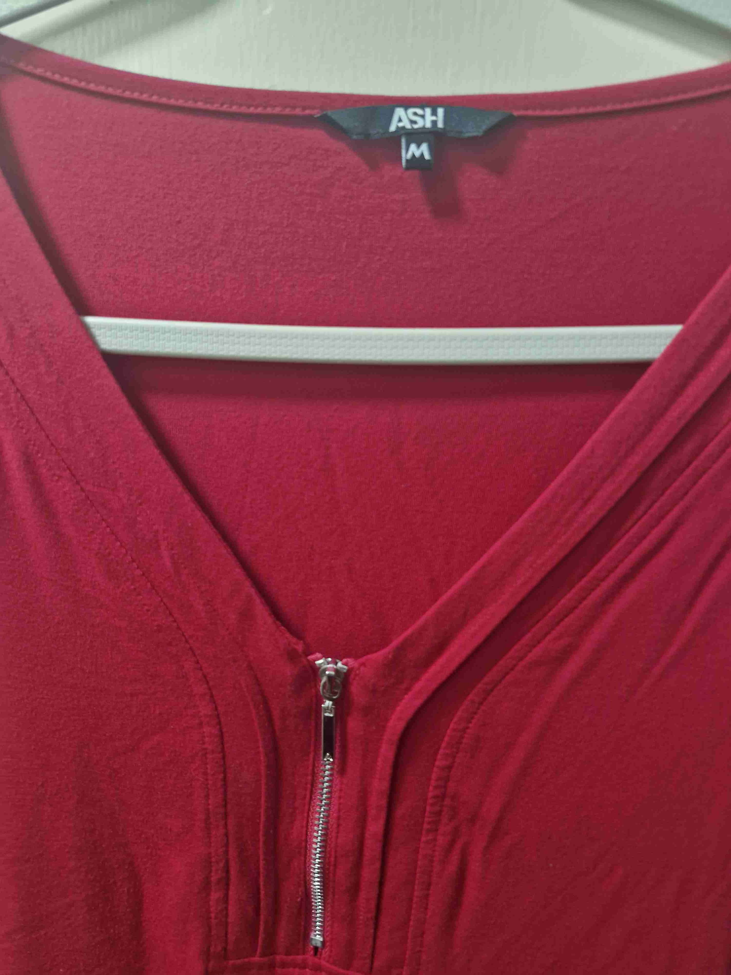 Polera roja con cierre - 3