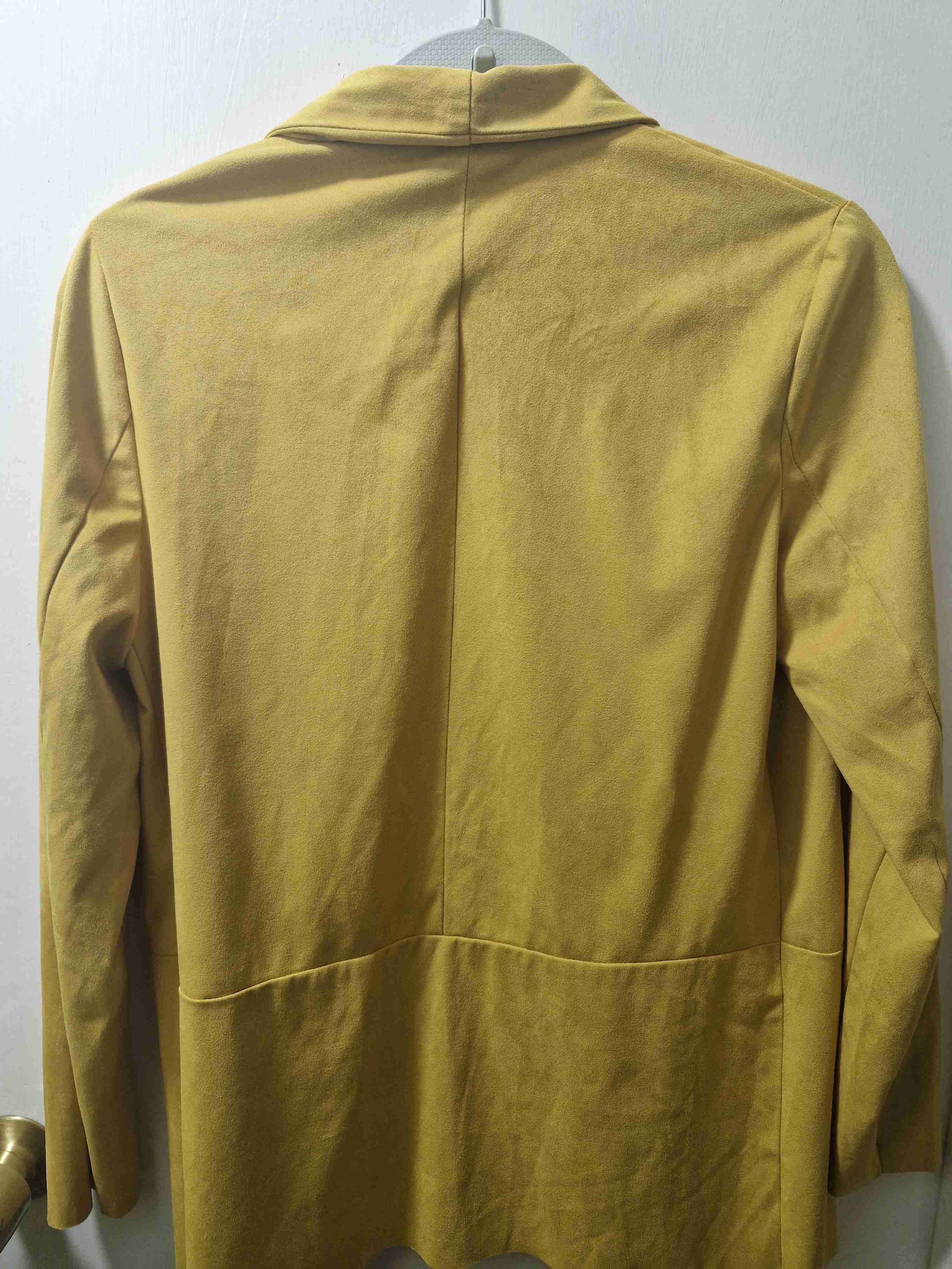 Blazer amarillo marca ASH - miniatura 4