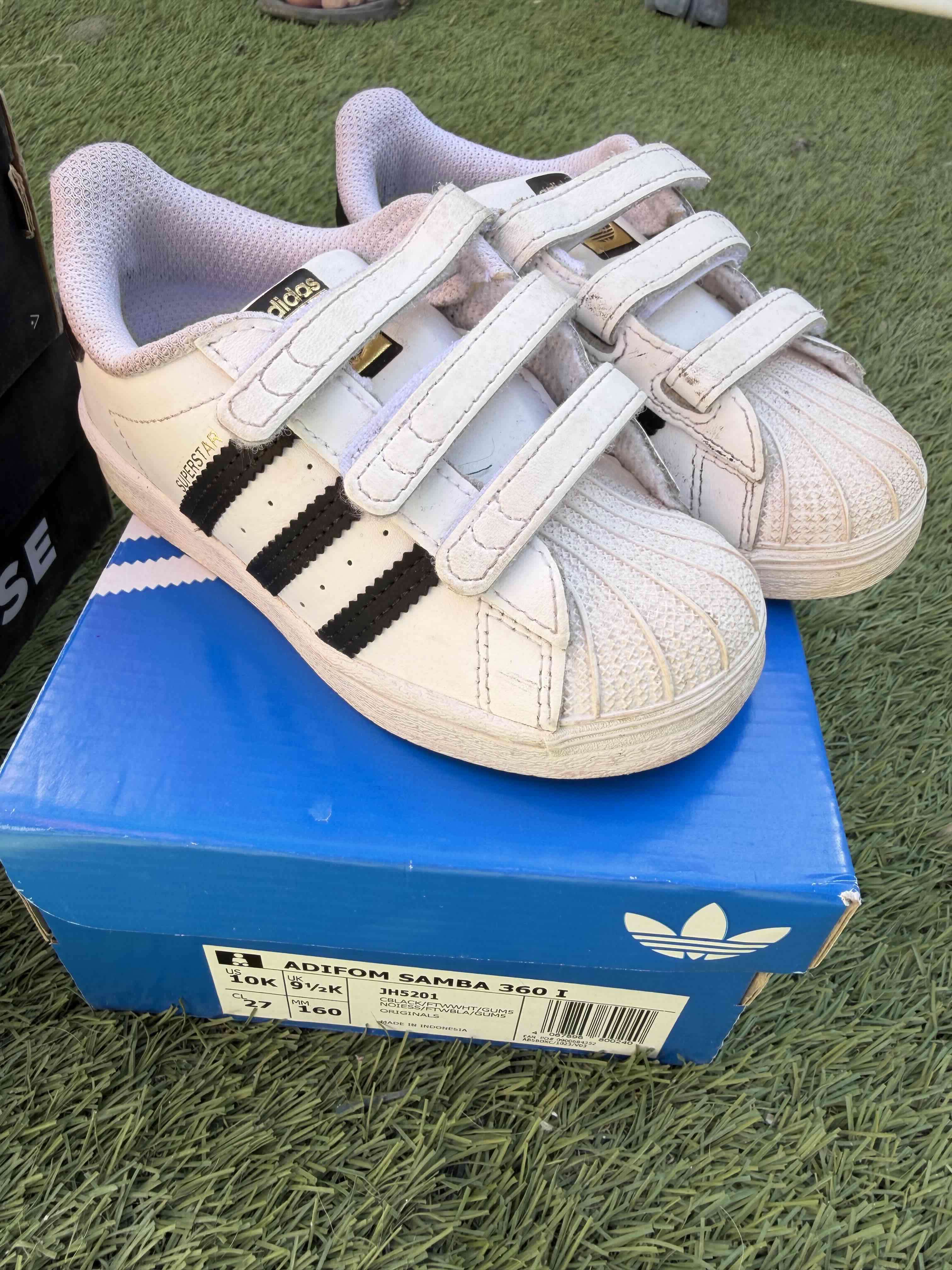 Zapatillas Adidas blancas con velcro - miniatura 1