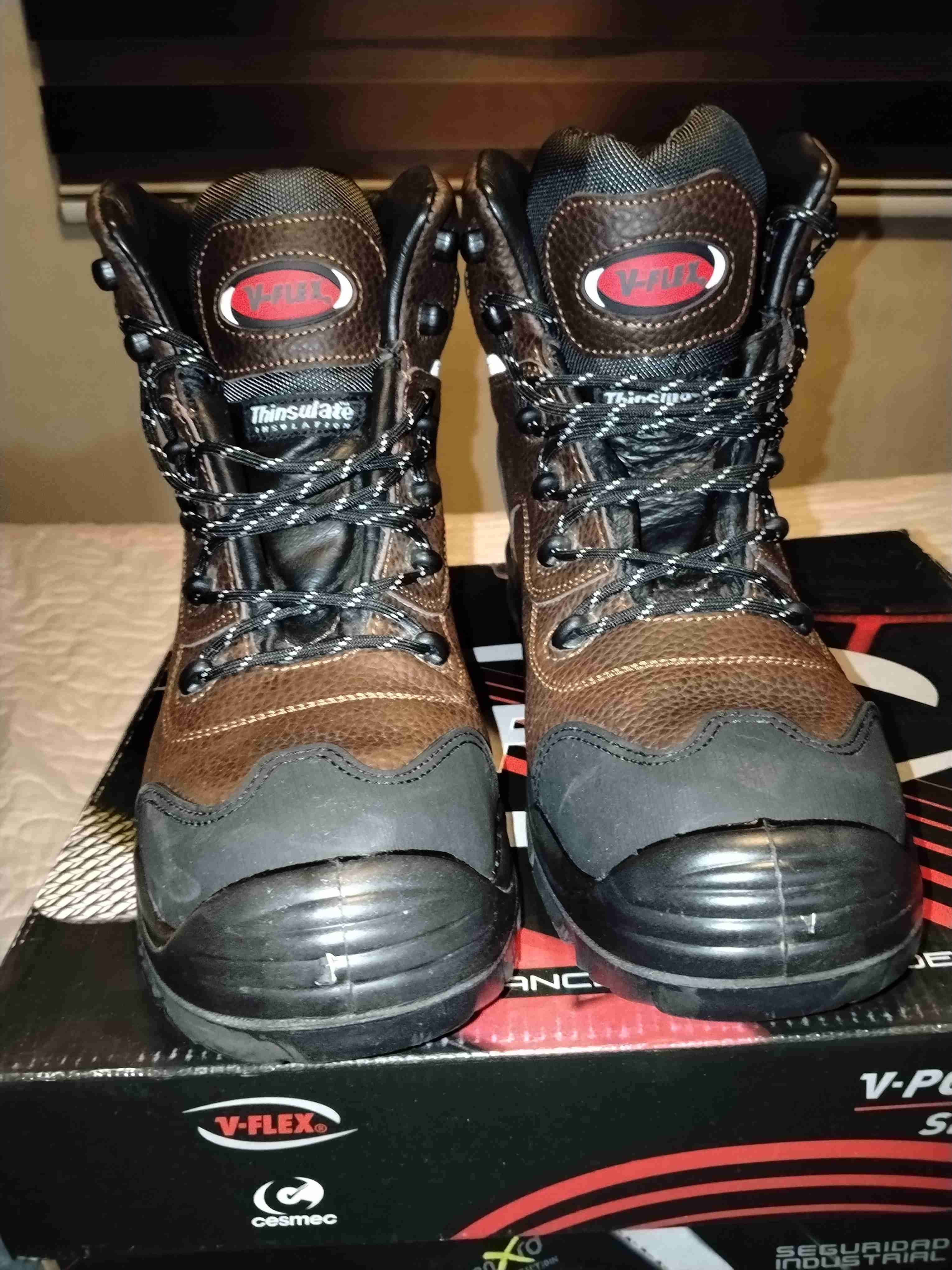 Zapatos de seguridad caña alta - miniatura 3