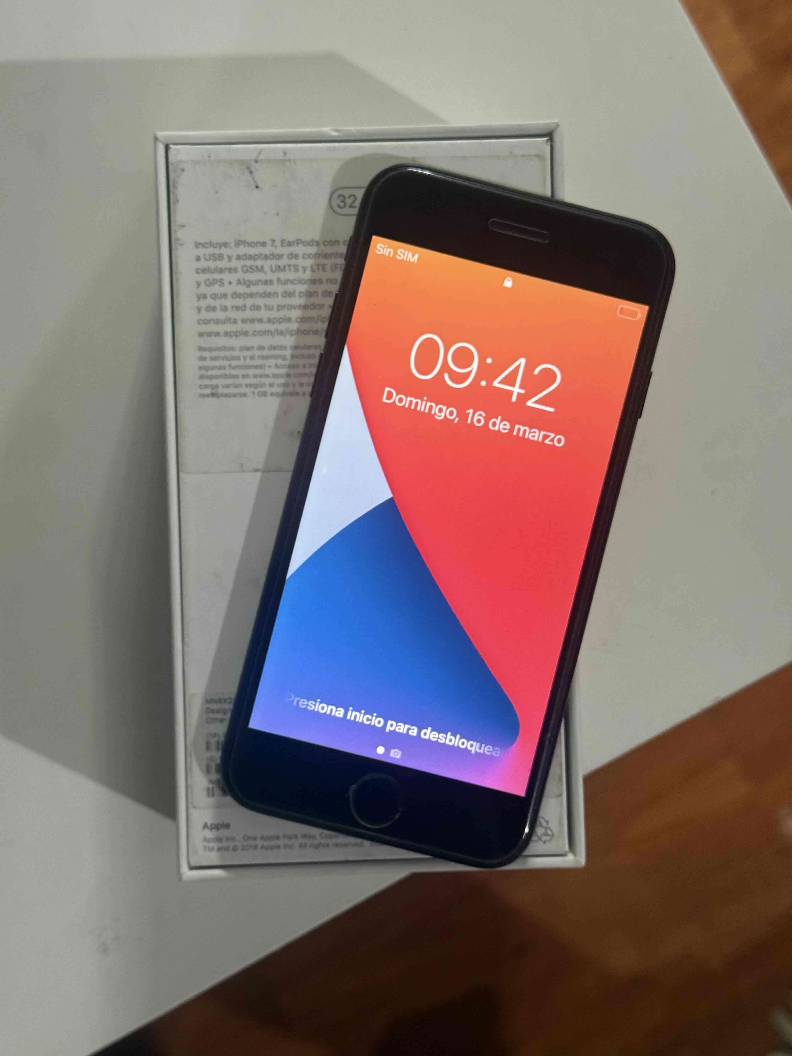 iPhone 7 Black - 32 gb con caja - miniatura 3