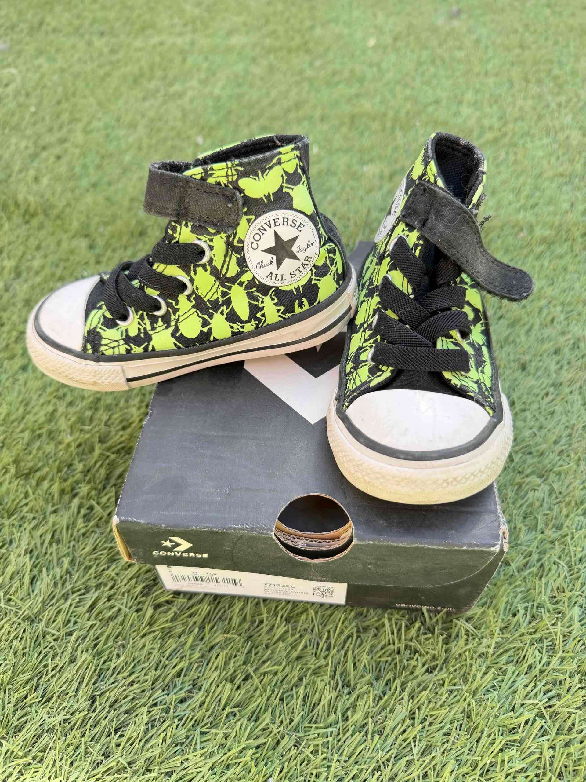 Zapatillas Converse negras estampadas - miniatura 3