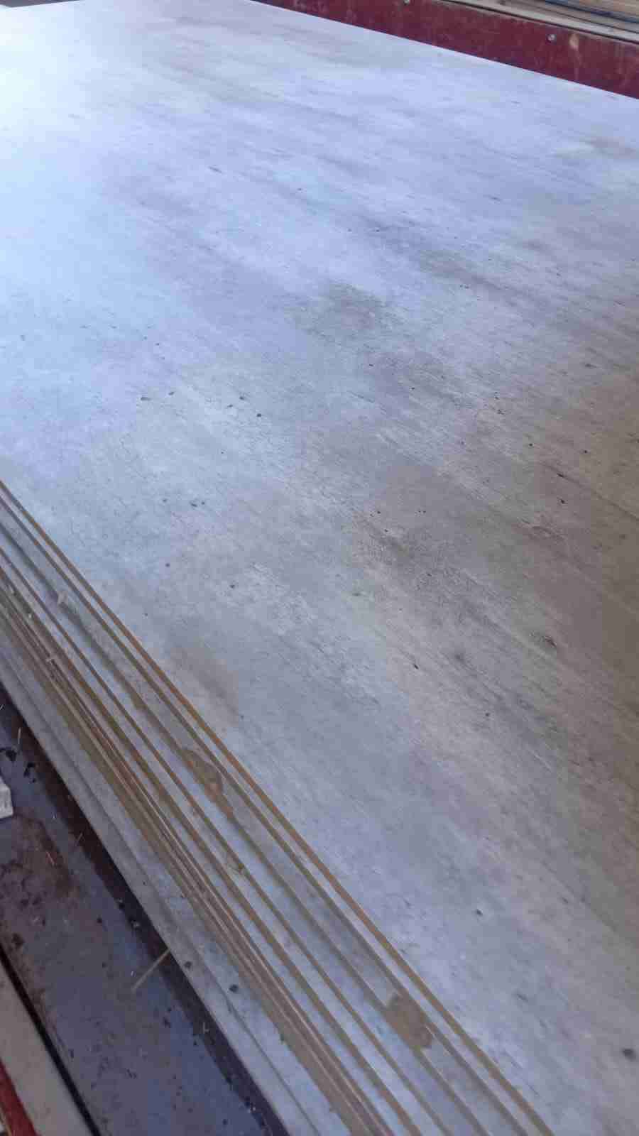 Planchas de madera contrachapada