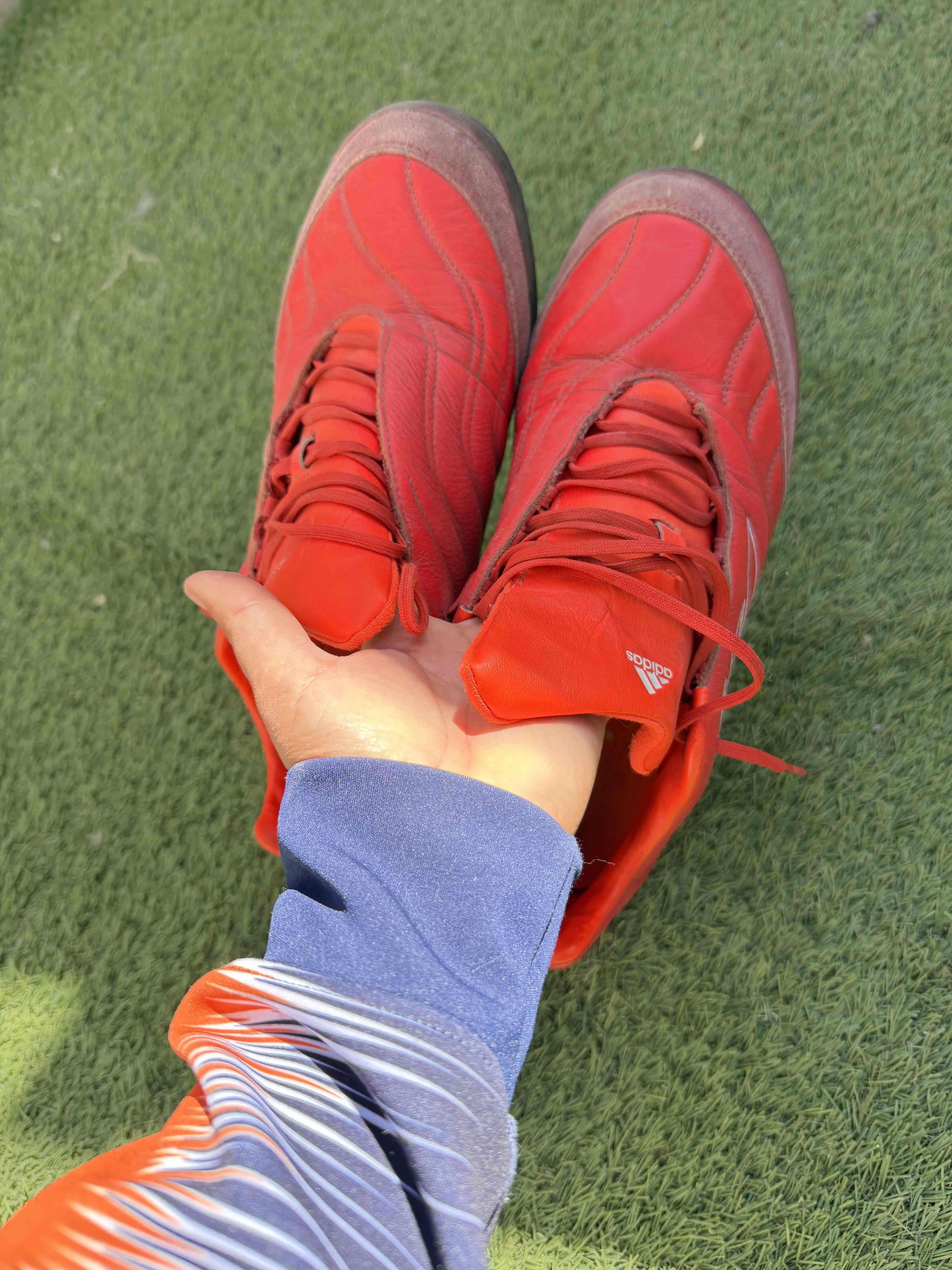 Zapatillas deportivas rojas - miniatura 2