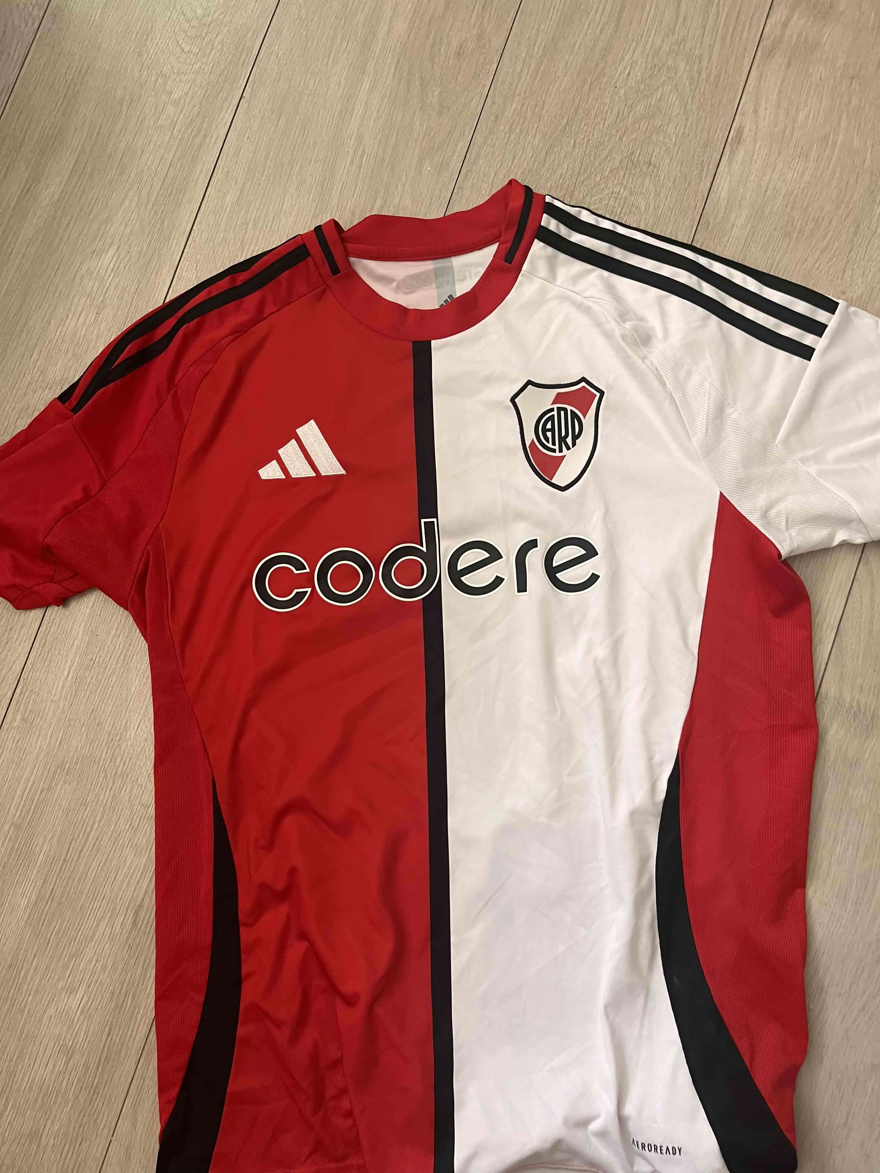 River Plate tercera equipacion - miniatura 1