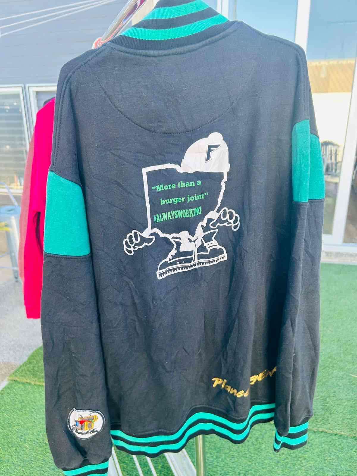 Chaqueta varsity negra y turquesa - miniatura 2